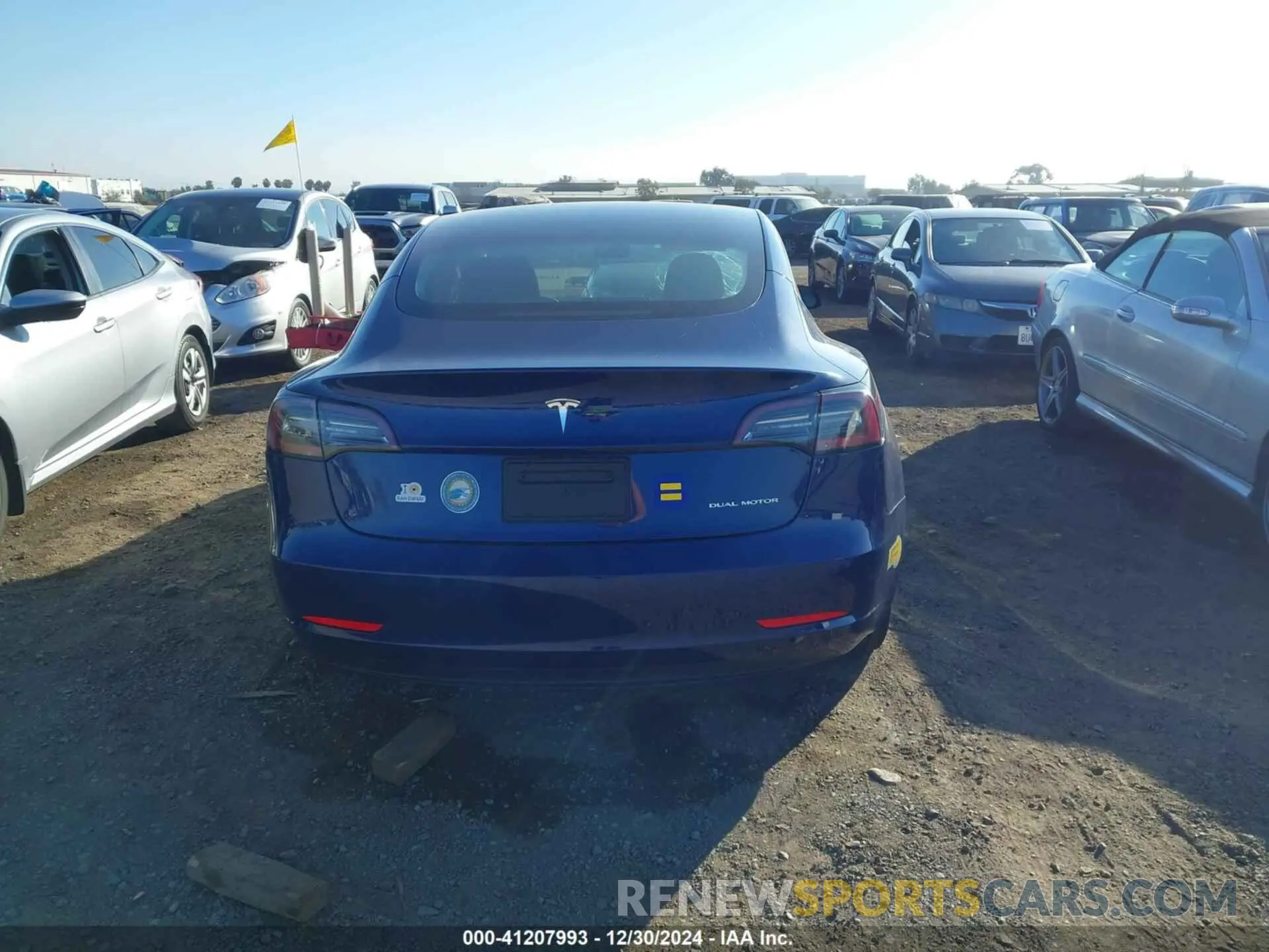 15 fotografías del automóvil dañado 5YJ3E1EB0NF240348 TESLA MODEL 3 2022