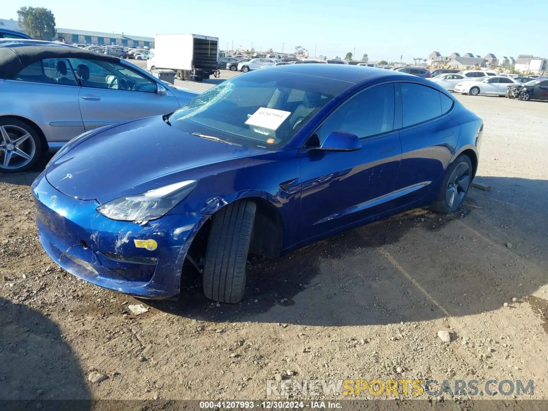 2 fotografías del automóvil dañado 5YJ3E1EB0NF240348 TESLA MODEL 3 2022