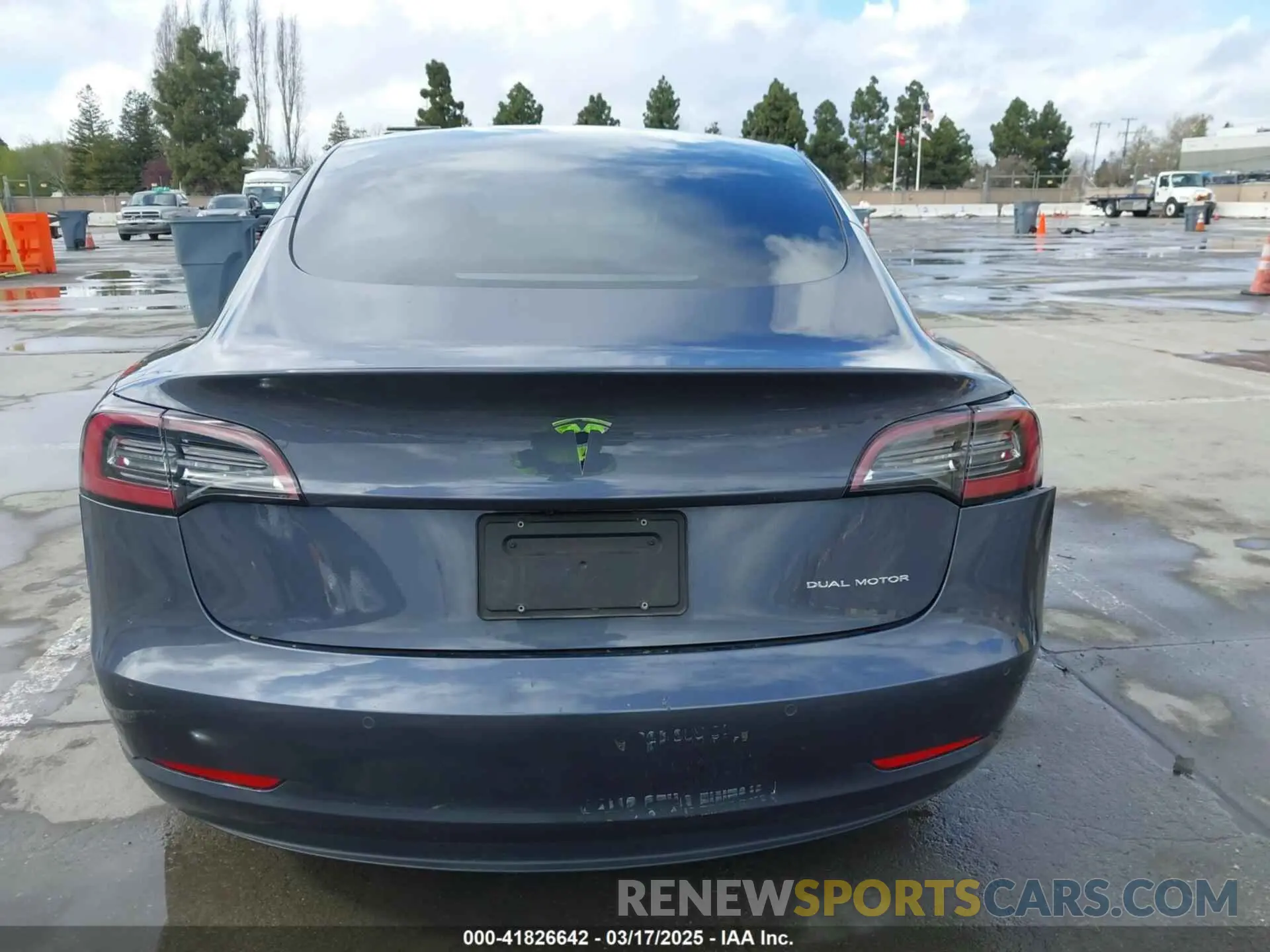 16 fotografías del automóvil dañado 5YJ3E1EB0NF259904 TESLA MODEL 3 2022