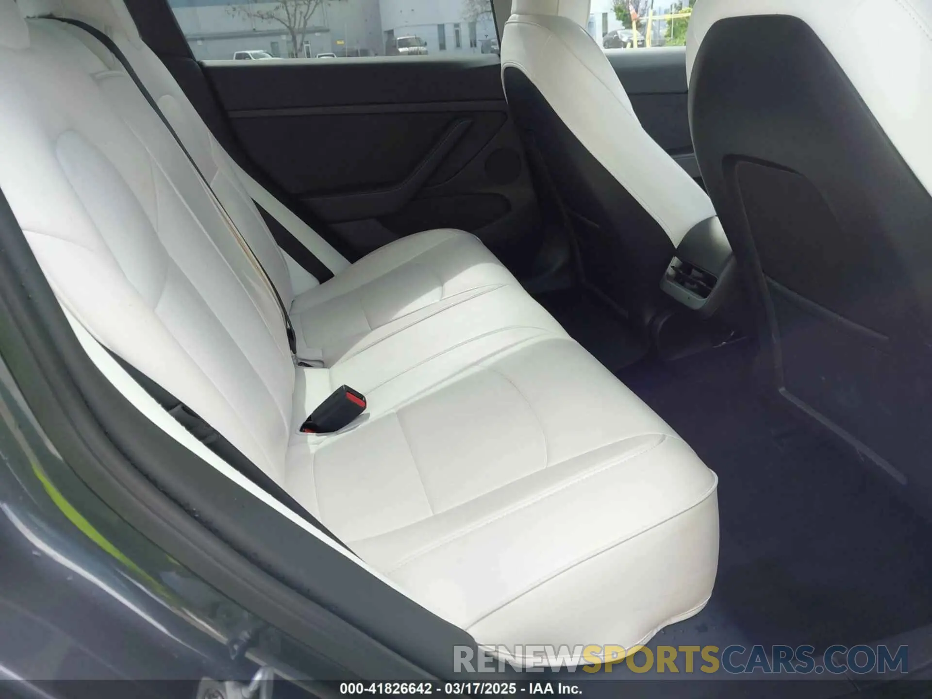 8 fotografías del automóvil dañado 5YJ3E1EB0NF259904 TESLA MODEL 3 2022