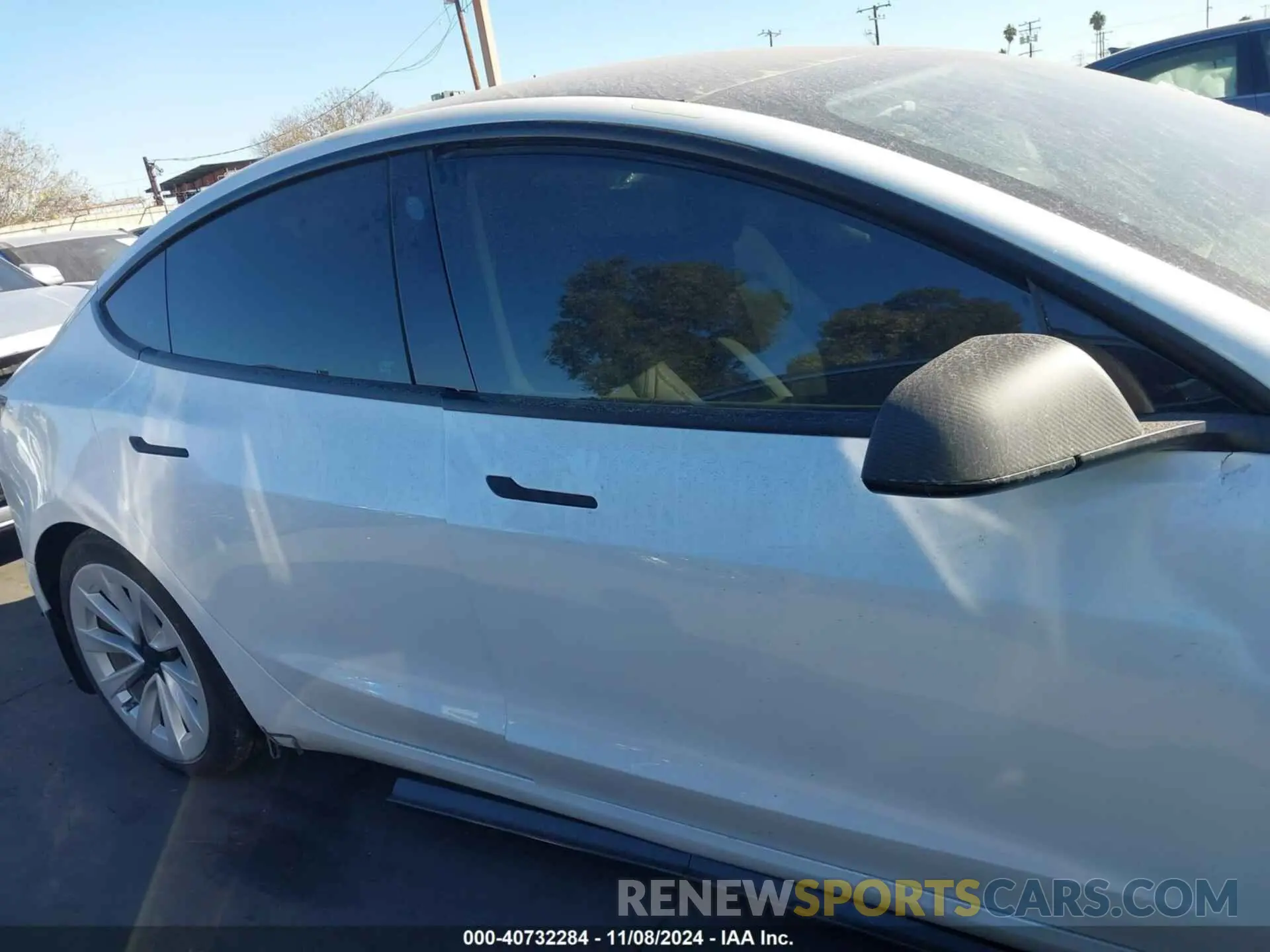 13 fotografías del automóvil dañado 5YJ3E1EB0NF293454 TESLA MODEL 3 2022