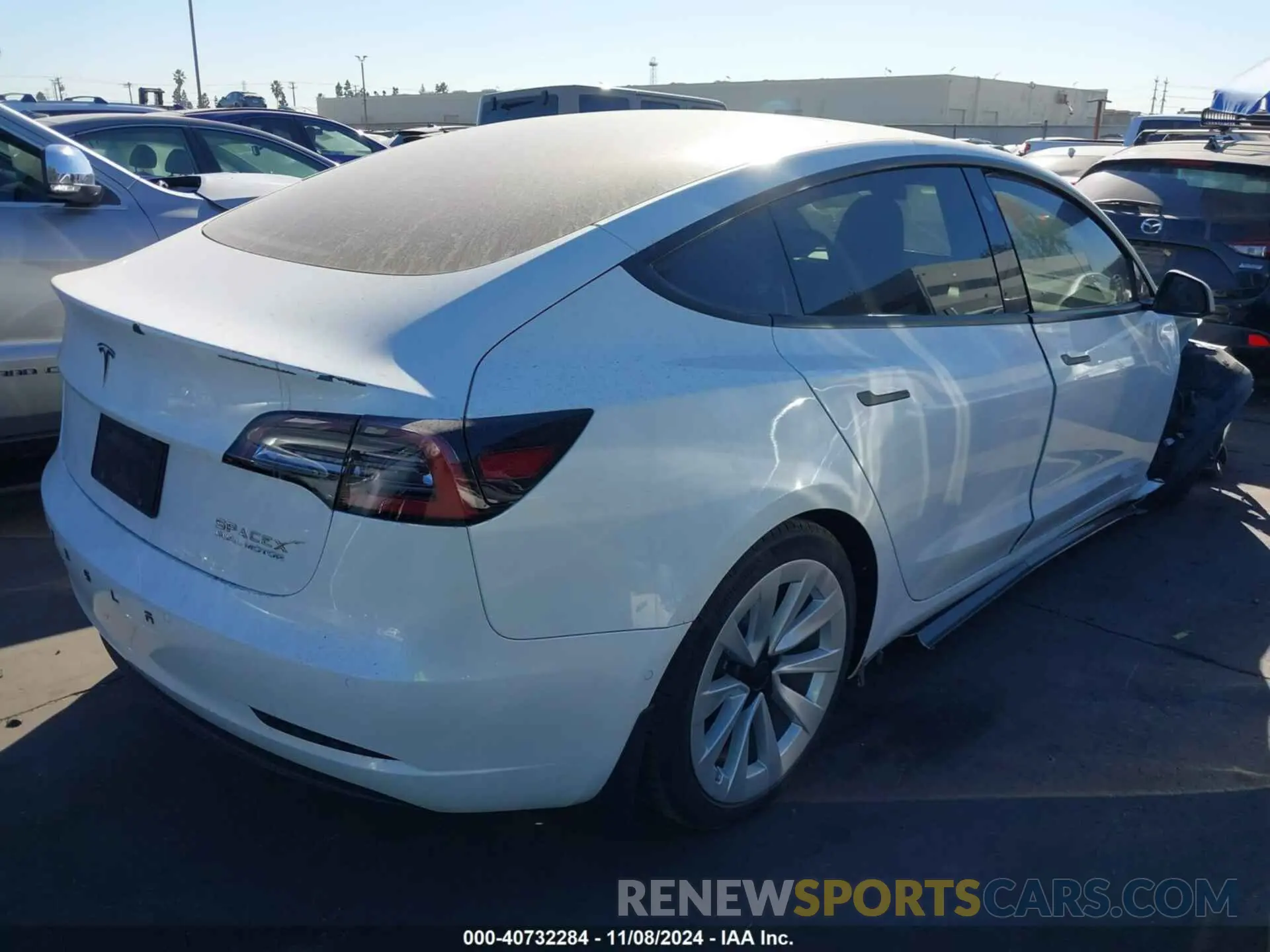 4 fotografías del automóvil dañado 5YJ3E1EB0NF293454 TESLA MODEL 3 2022
