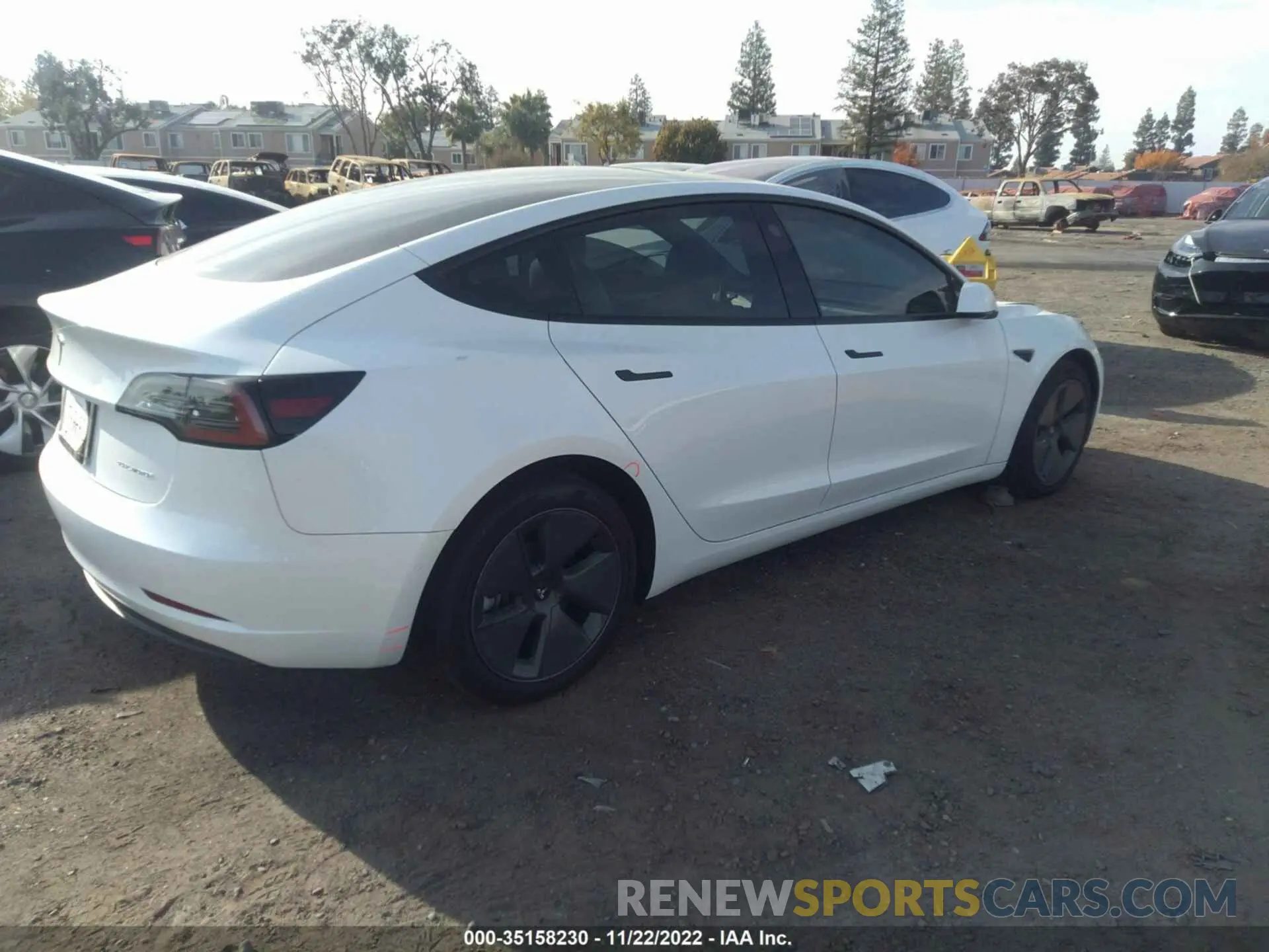 2 fotografías del automóvil dañado 5YJ3E1EB0NF316148 TESLA MODEL 3 2022