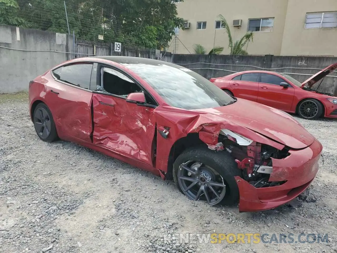 4 fotografías del automóvil dañado 5YJ3E1EB0NF333760 TESLA MODEL 3 2022