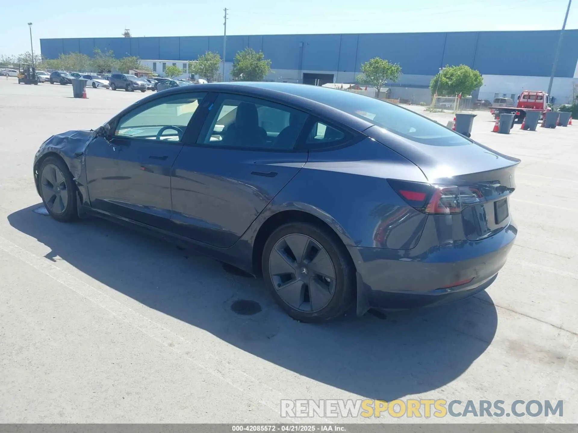 3 fotografías del automóvil dañado 5YJ3E1EB0NF364989 TESLA MODEL 3 2022