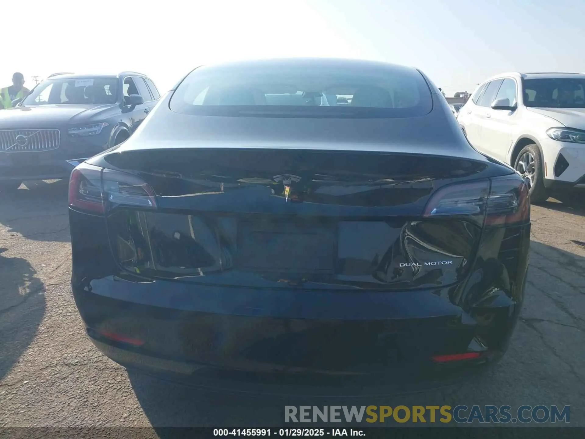 16 fotografías del automóvil dañado 5YJ3E1EB1NF115214 TESLA MODEL 3 2022
