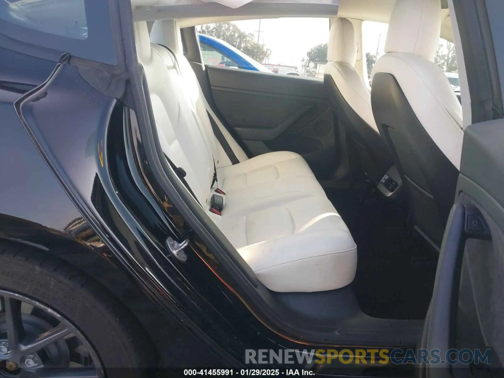8 fotografías del automóvil dañado 5YJ3E1EB1NF115214 TESLA MODEL 3 2022