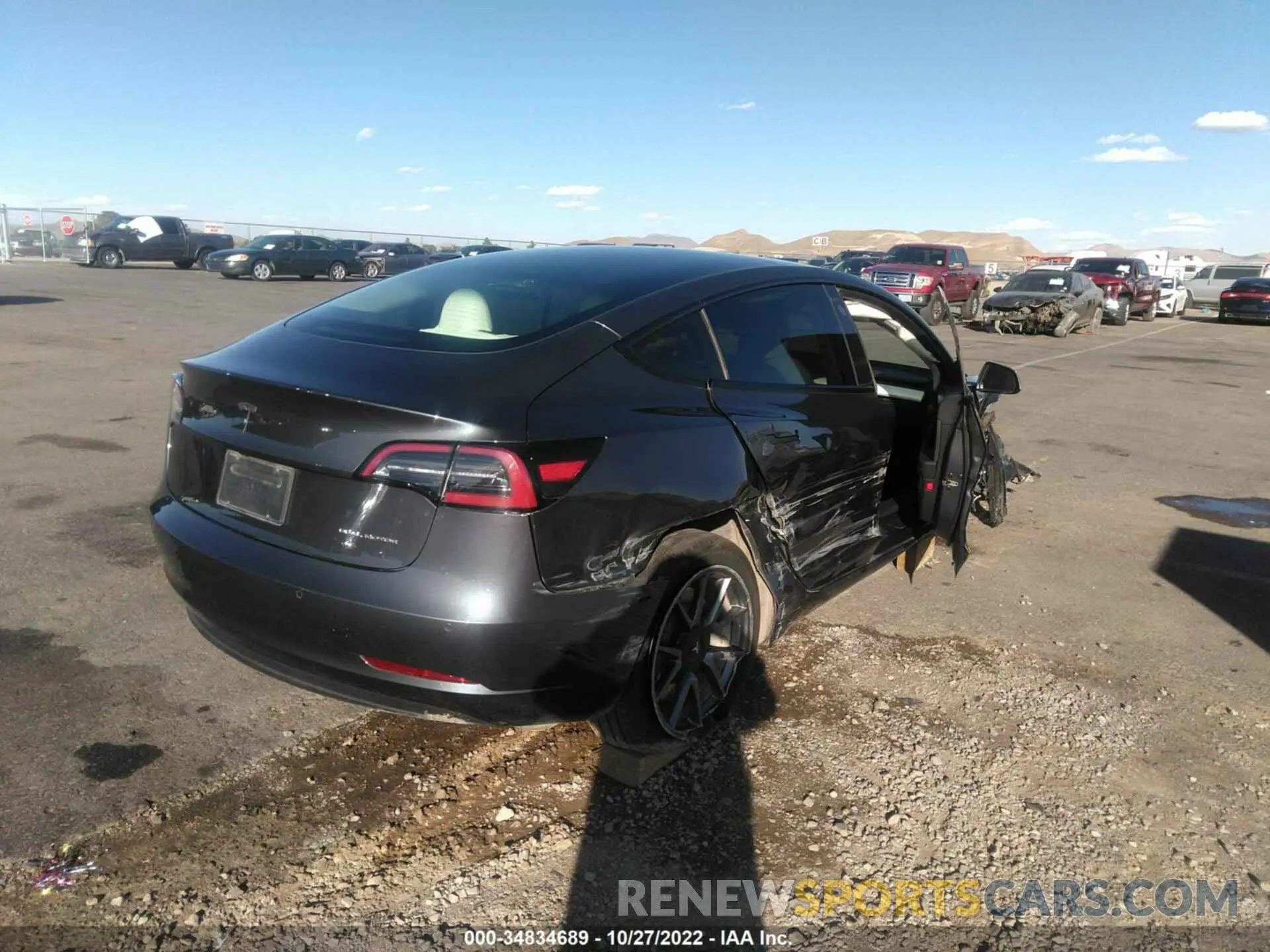 4 fotografías del automóvil dañado 5YJ3E1EB1NF125693 TESLA MODEL 3 2022