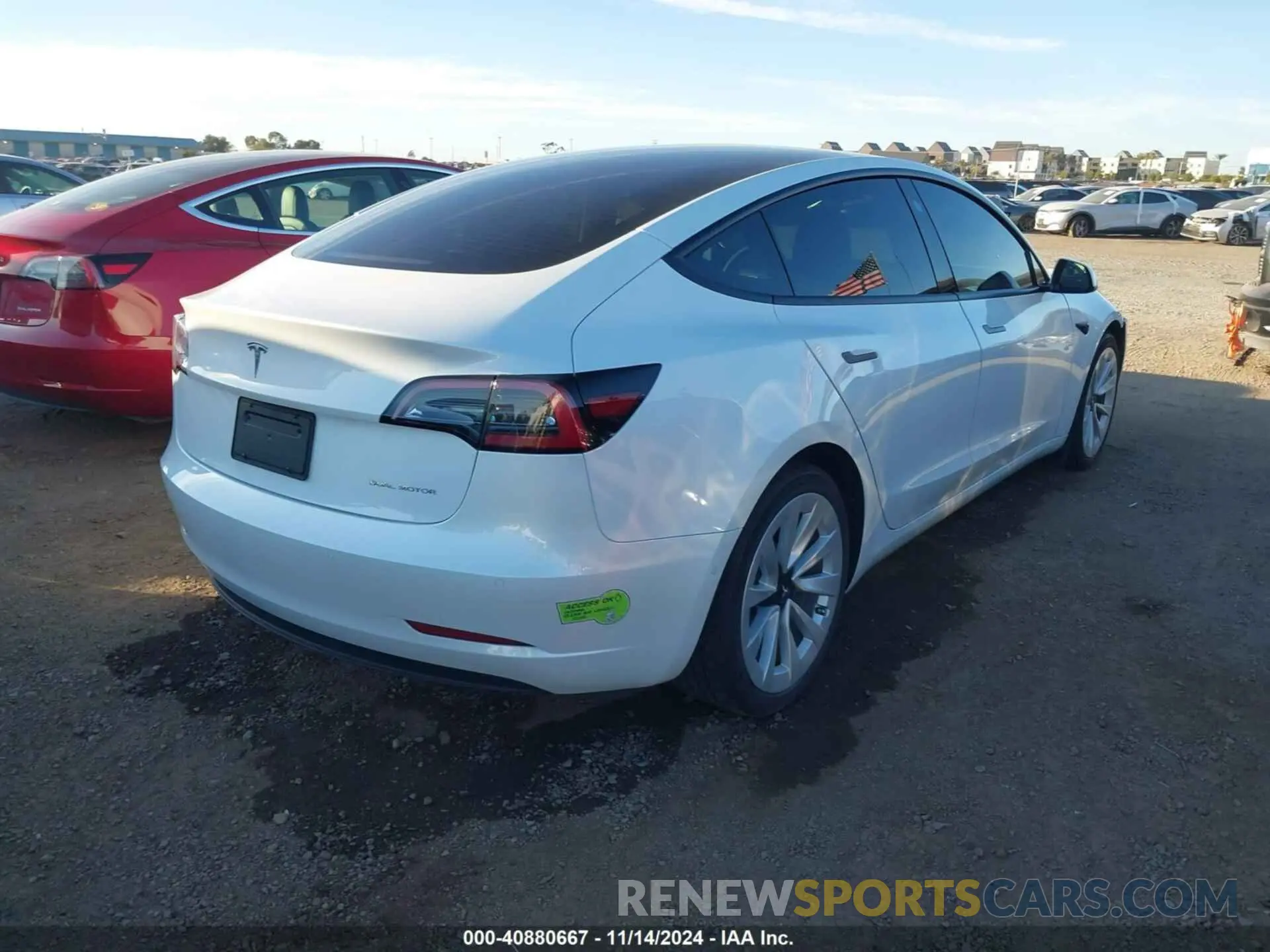 4 fotografías del automóvil dañado 5YJ3E1EB1NF137536 TESLA MODEL 3 2022