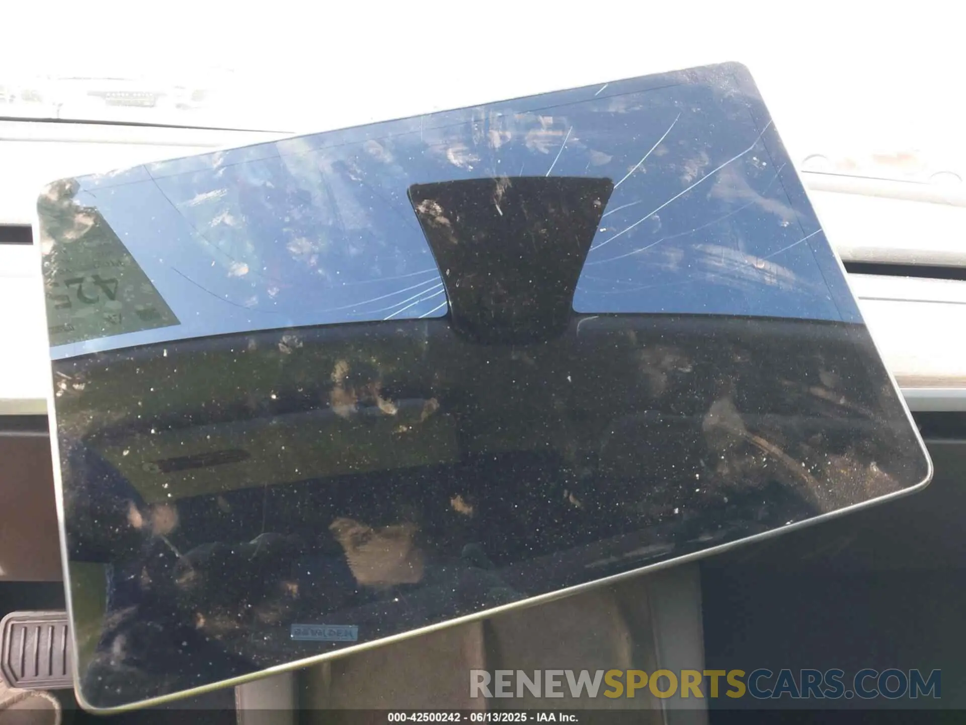15 fotografías del automóvil dañado 5YJ3E1EB1NF189698 TESLA MODEL 3 2022