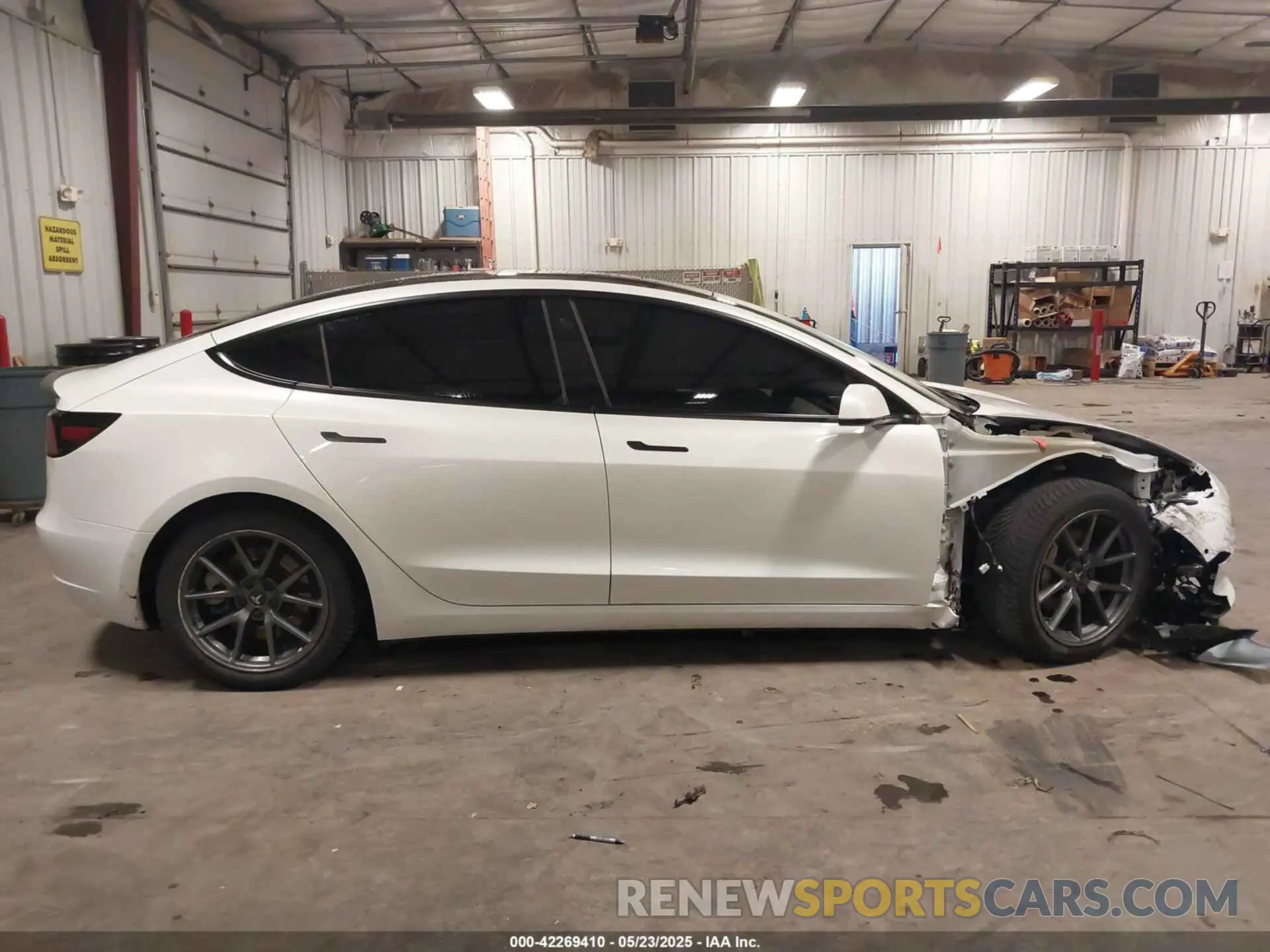 14 fotografías del automóvil dañado 5YJ3E1EB1NF196005 TESLA MODEL 3 2022