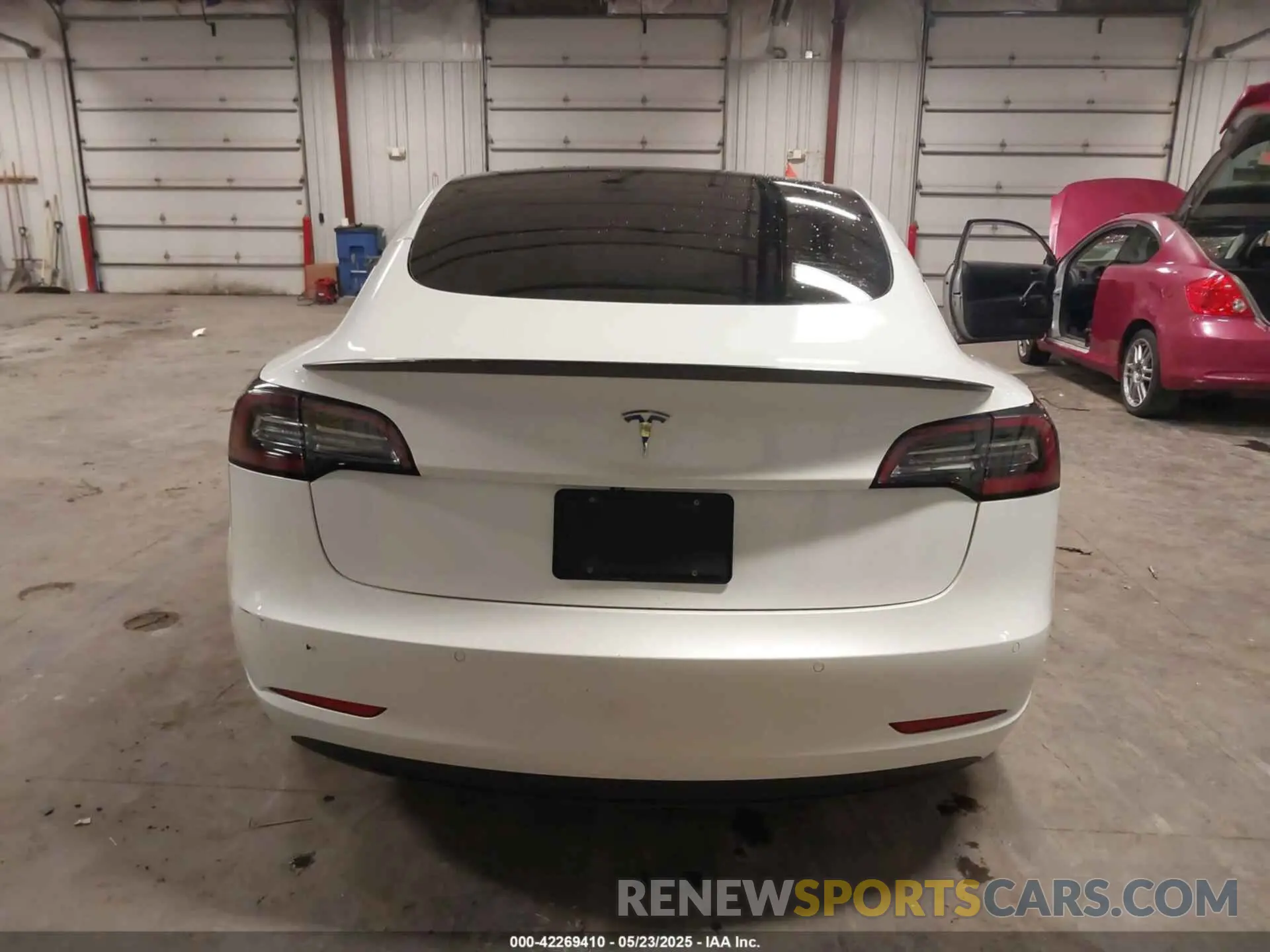 17 fotografías del automóvil dañado 5YJ3E1EB1NF196005 TESLA MODEL 3 2022