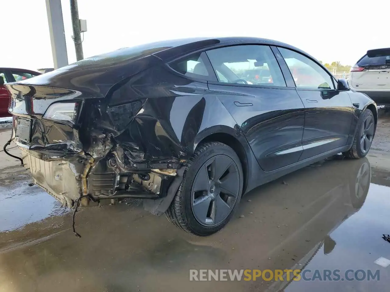 3 fotografías del automóvil dañado 5YJ3E1EB1NF205933 TESLA MODEL 3 2022