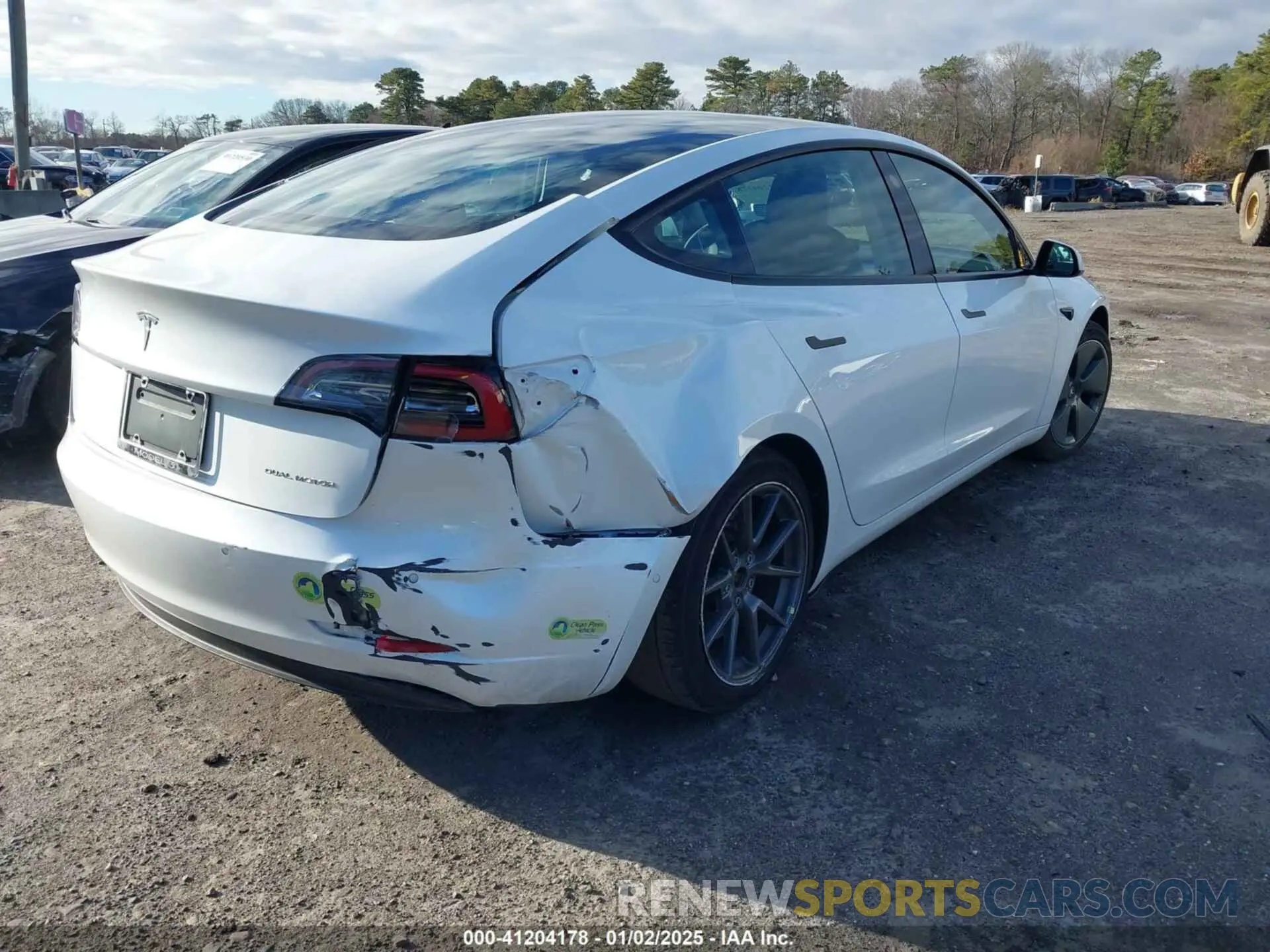 4 fotografías del automóvil dañado 5YJ3E1EB1NF237510 TESLA MODEL 3 2022