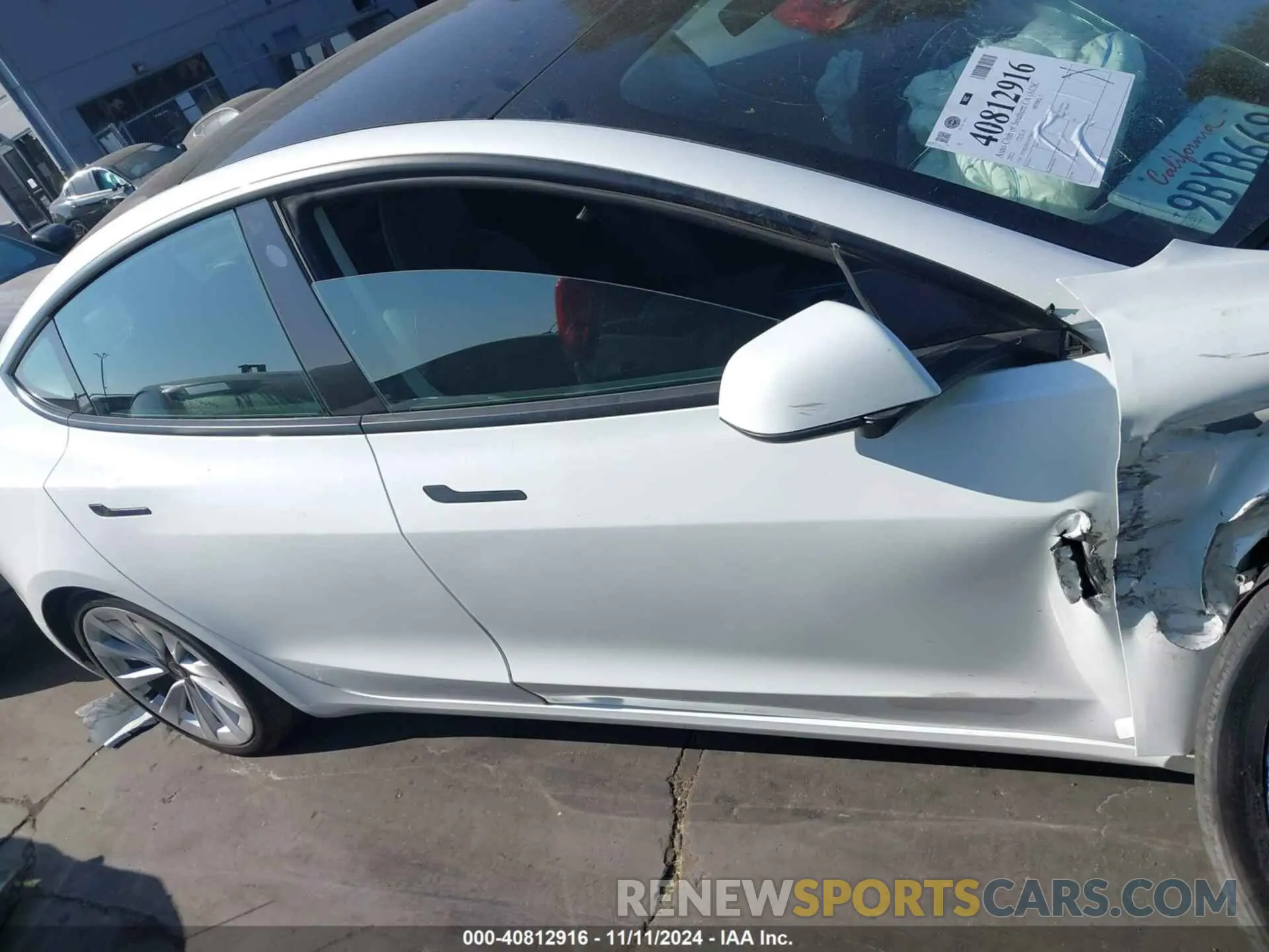 13 fotografías del automóvil dañado 5YJ3E1EB1NF298422 TESLA MODEL 3 2022