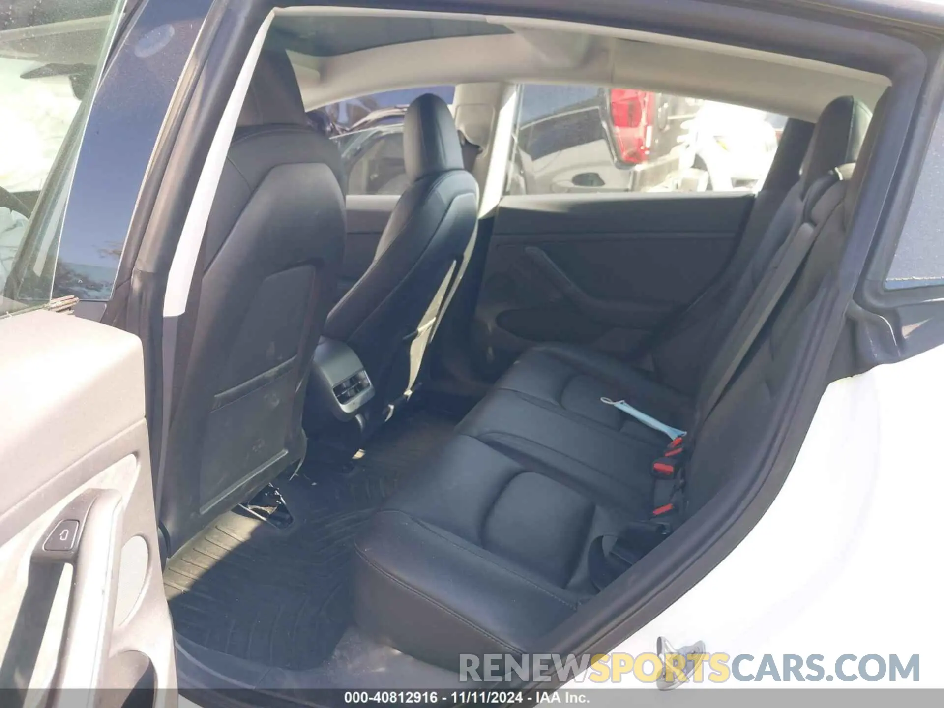 8 fotografías del automóvil dañado 5YJ3E1EB1NF298422 TESLA MODEL 3 2022
