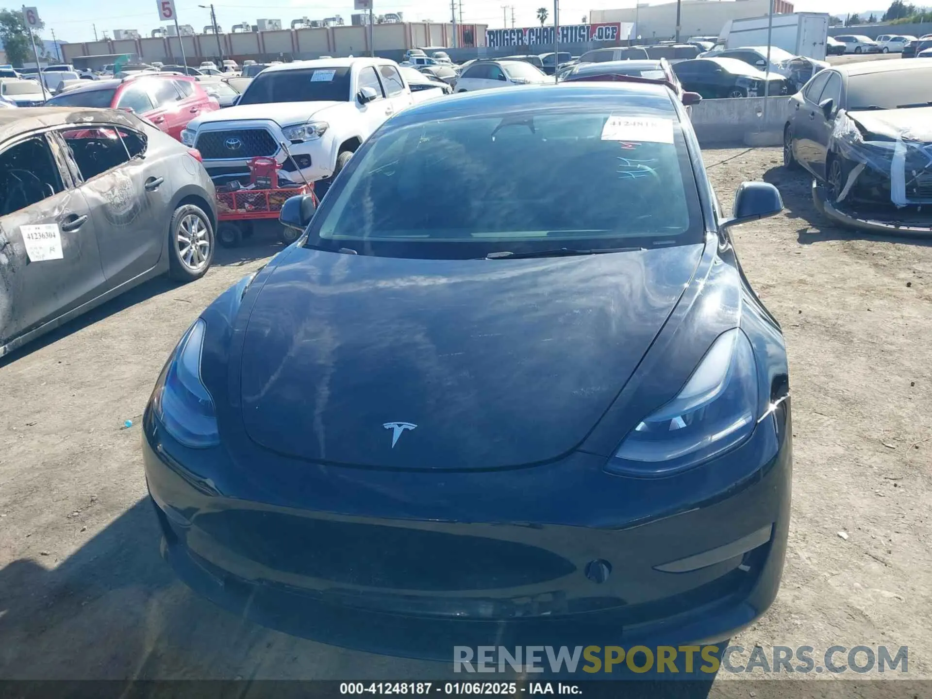 11 fotografías del automóvil dañado 5YJ3E1EB1NF313954 TESLA MODEL 3 2022