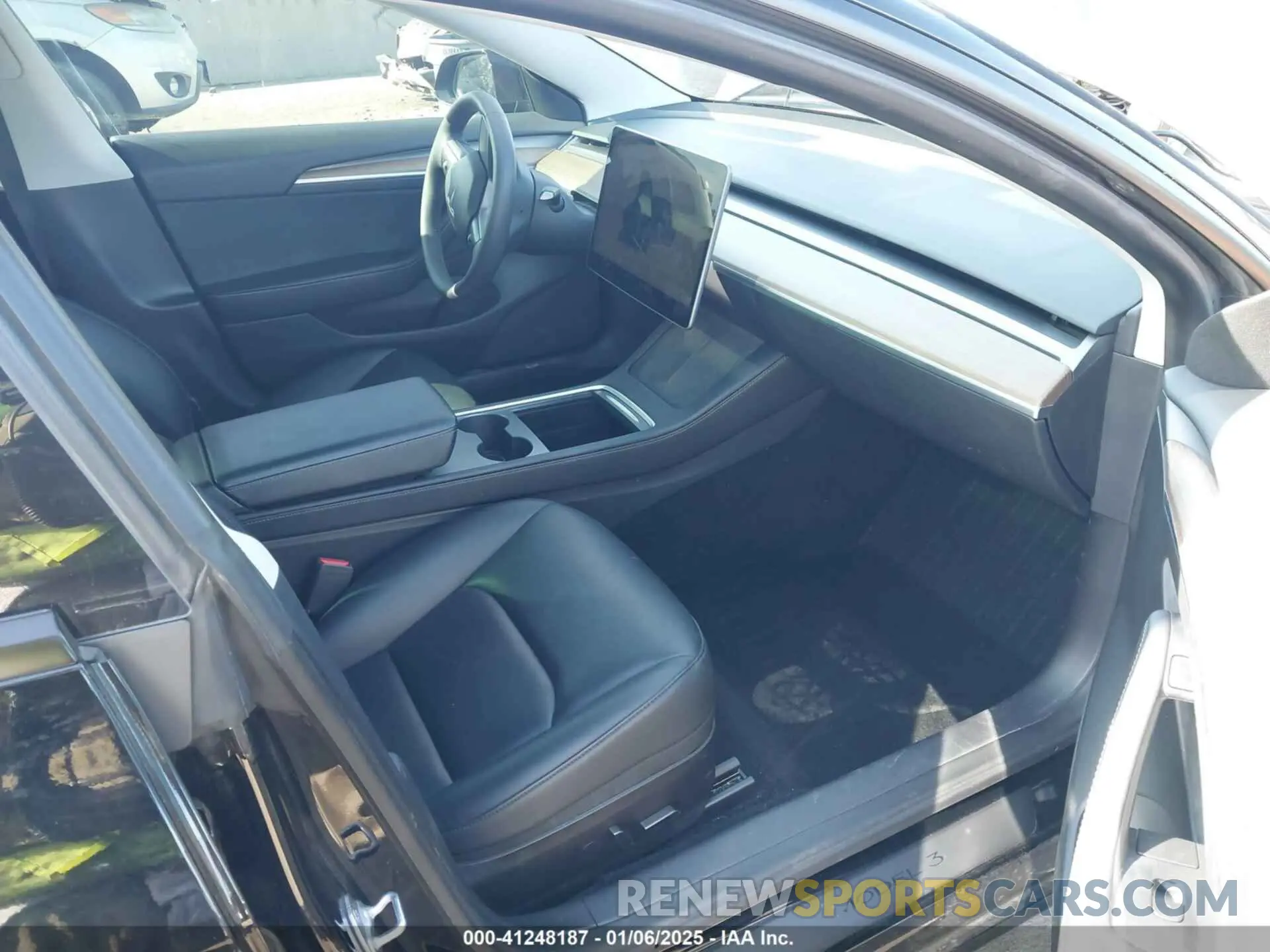 5 fotografías del automóvil dañado 5YJ3E1EB1NF313954 TESLA MODEL 3 2022