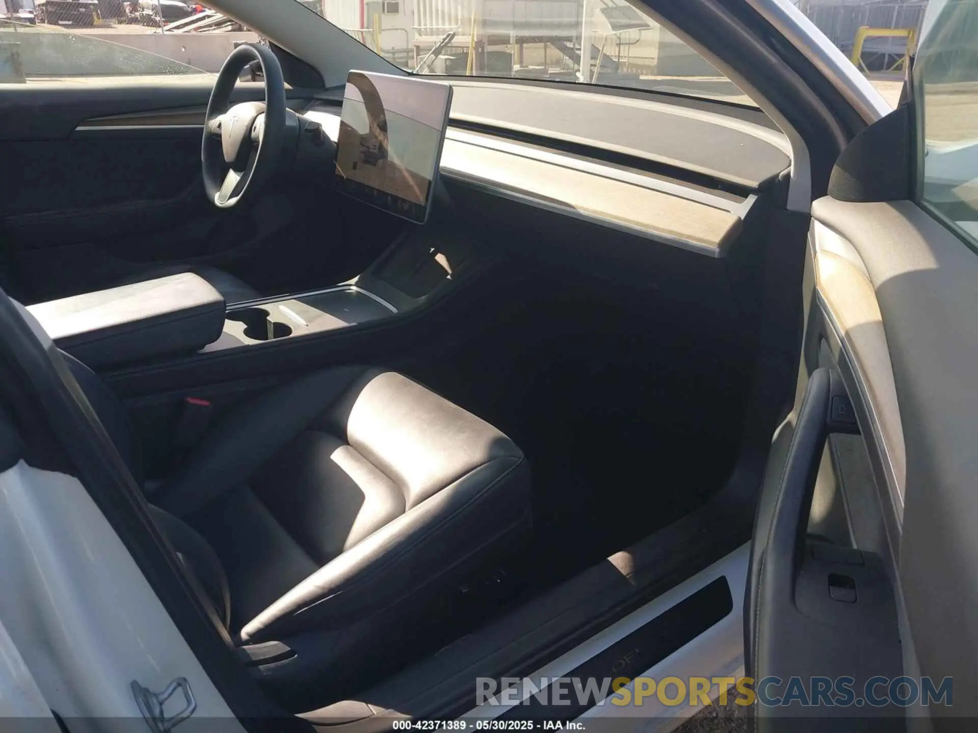 5 fotografías del automóvil dañado 5YJ3E1EB1NF332200 TESLA MODEL 3 2022