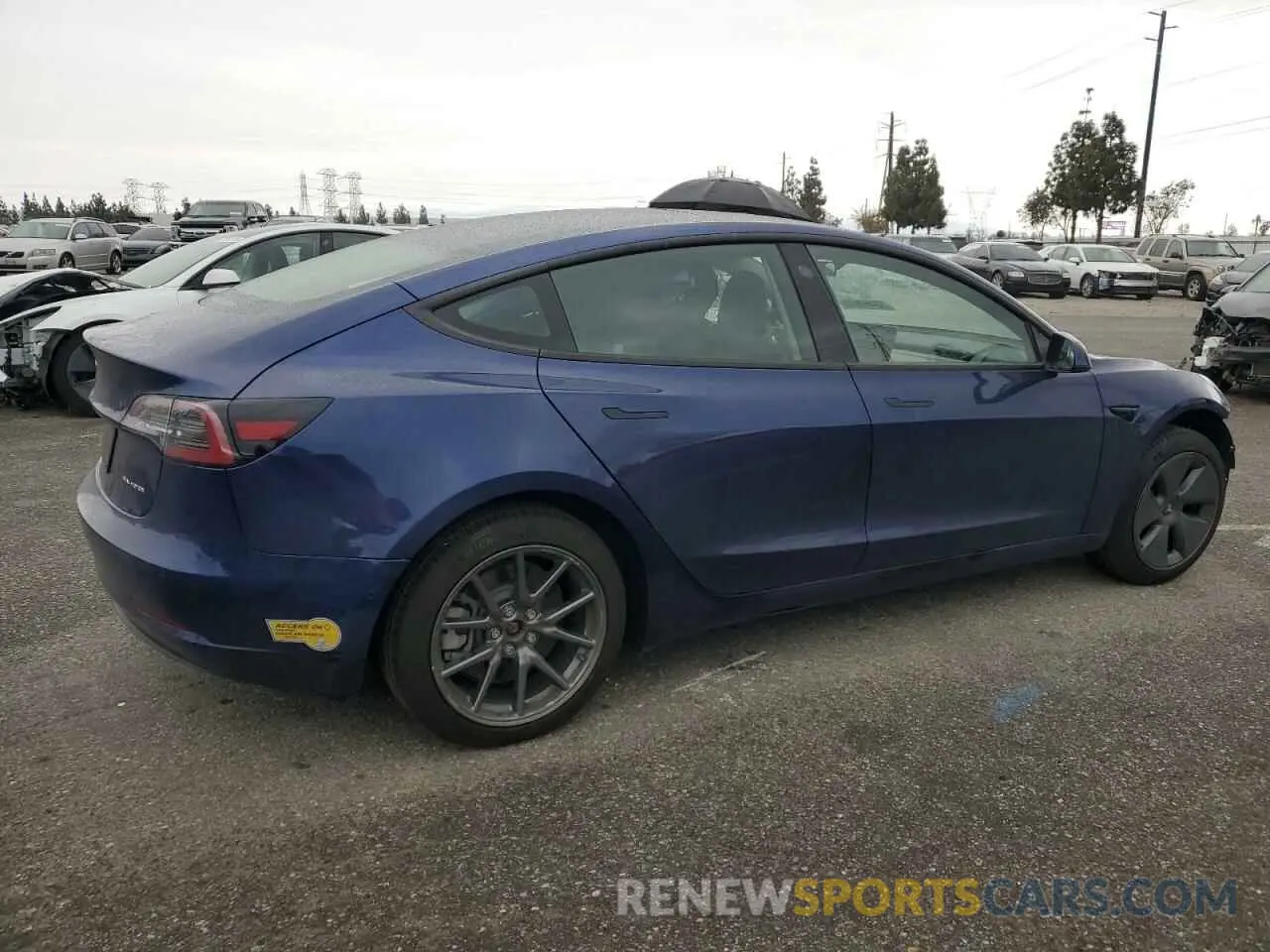 3 fotografías del automóvil dañado 5YJ3E1EB1NF341432 TESLA MODEL 3 2022