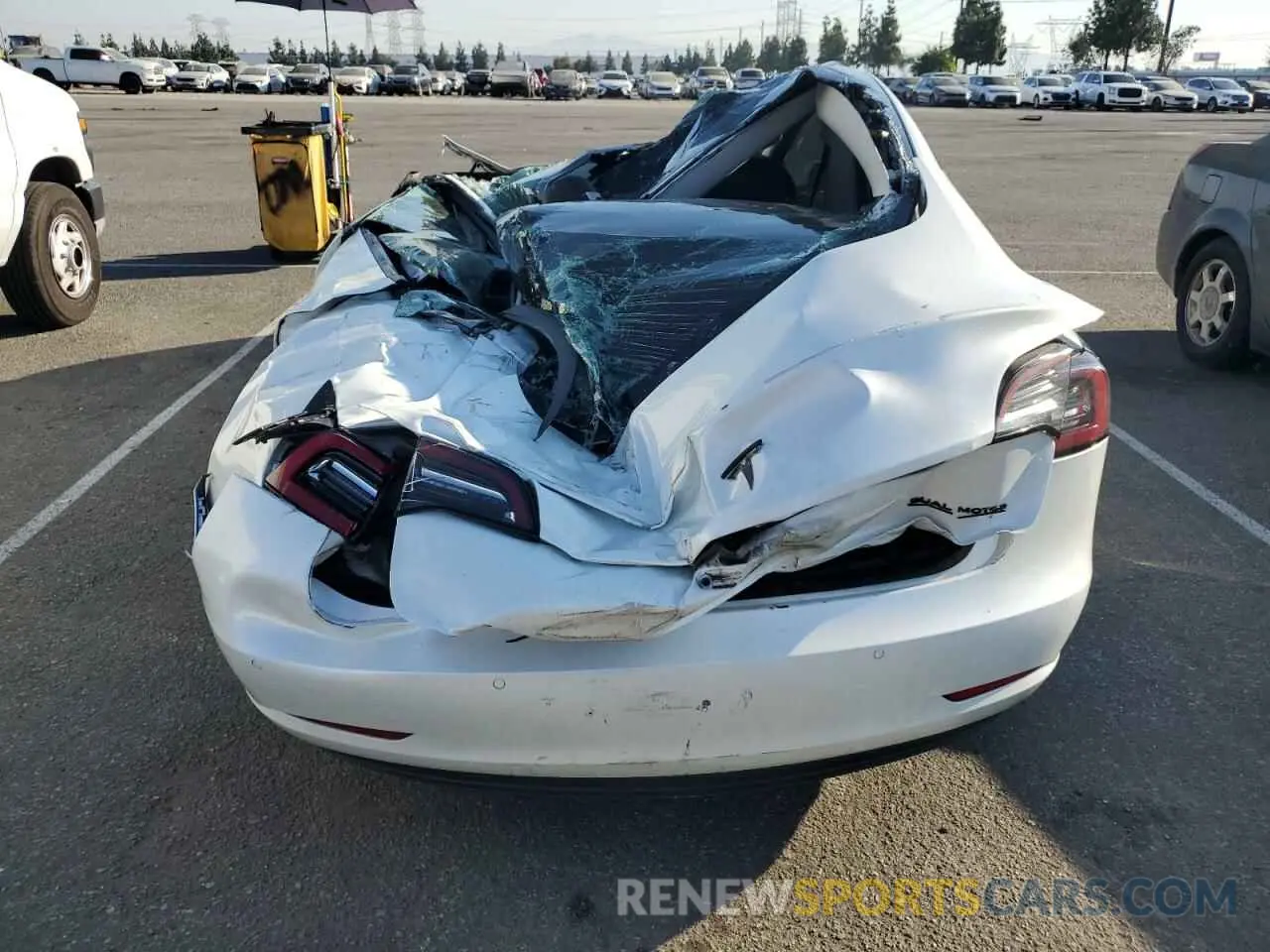 6 fotografías del automóvil dañado 5YJ3E1EB2NF145385 TESLA MODEL 3 2022