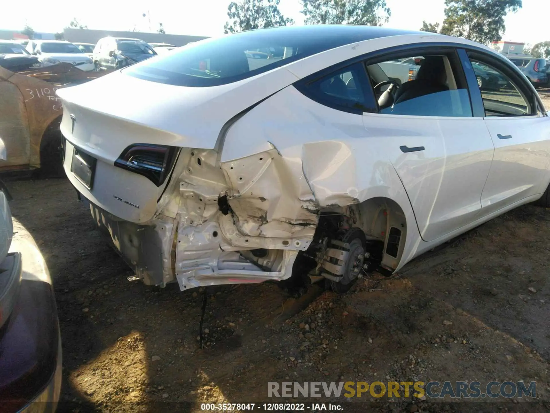 6 fotografías del automóvil dañado 5YJ3E1EB2NF182209 TESLA MODEL 3 2022