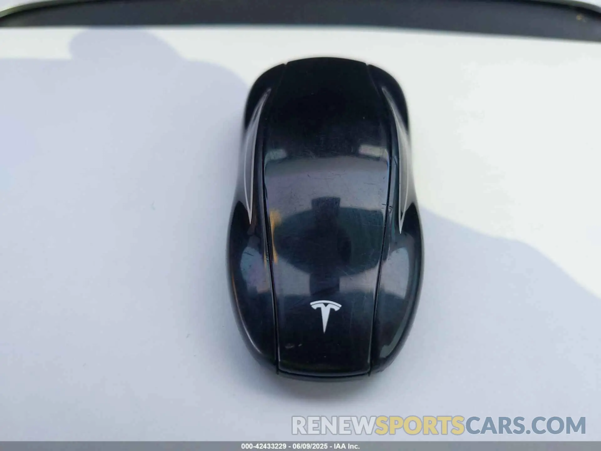 11 fotografías del automóvil dañado 5YJ3E1EB2NF182940 TESLA MODEL 3 2022