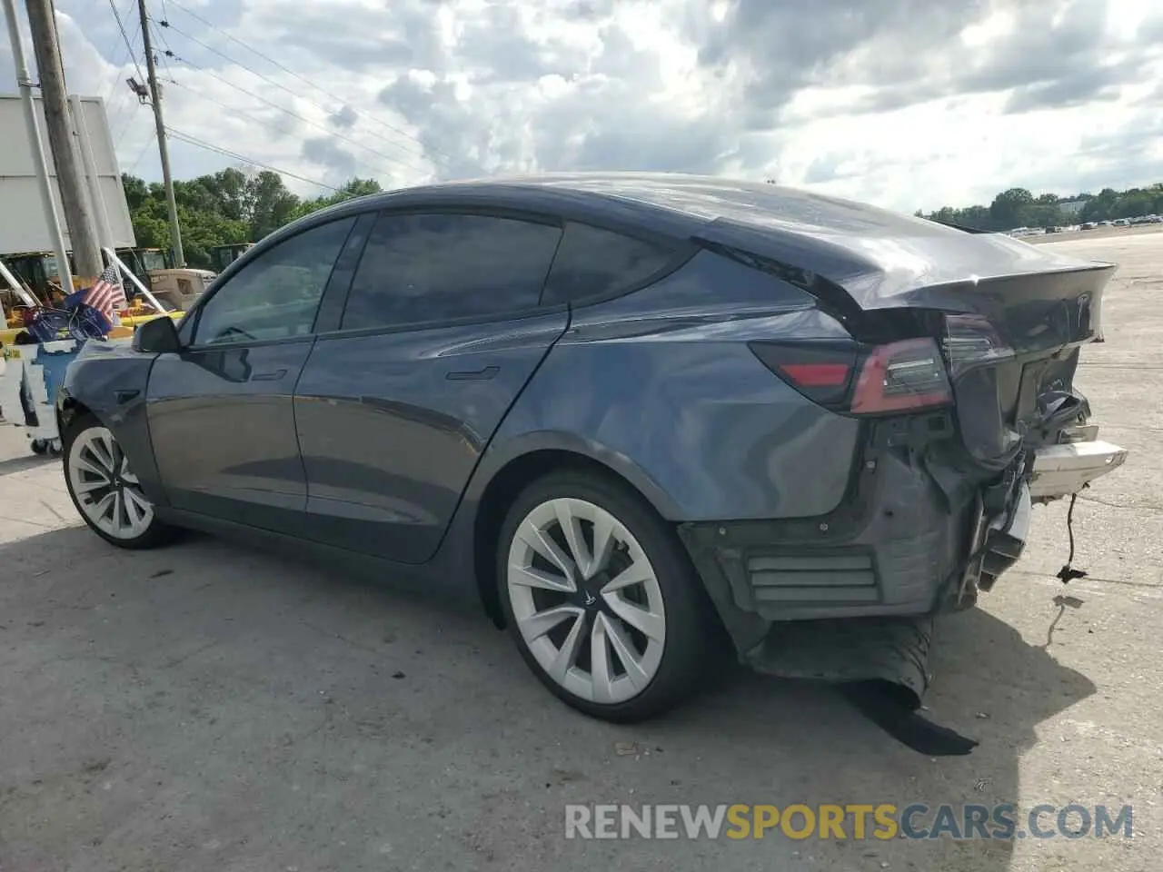 2 fotografías del automóvil dañado 5YJ3E1EB2NF186082 TESLA MODEL 3 2022