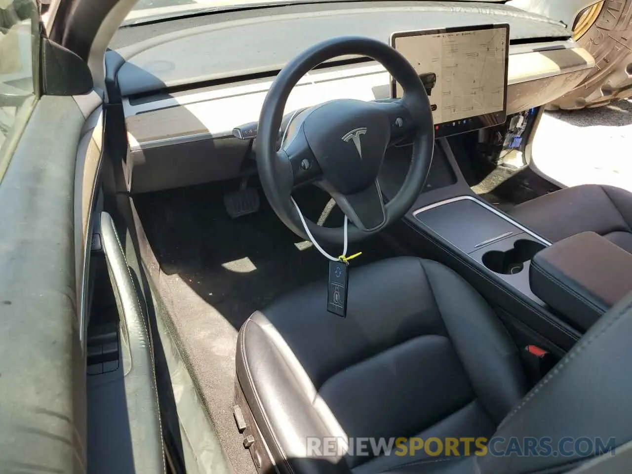 8 fotografías del automóvil dañado 5YJ3E1EB2NF188608 TESLA MODEL 3 2022