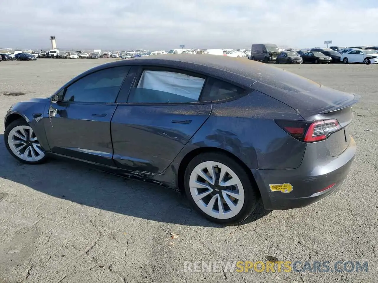 2 fotografías del automóvil dañado 5YJ3E1EB2NF192951 TESLA MODEL 3 2022