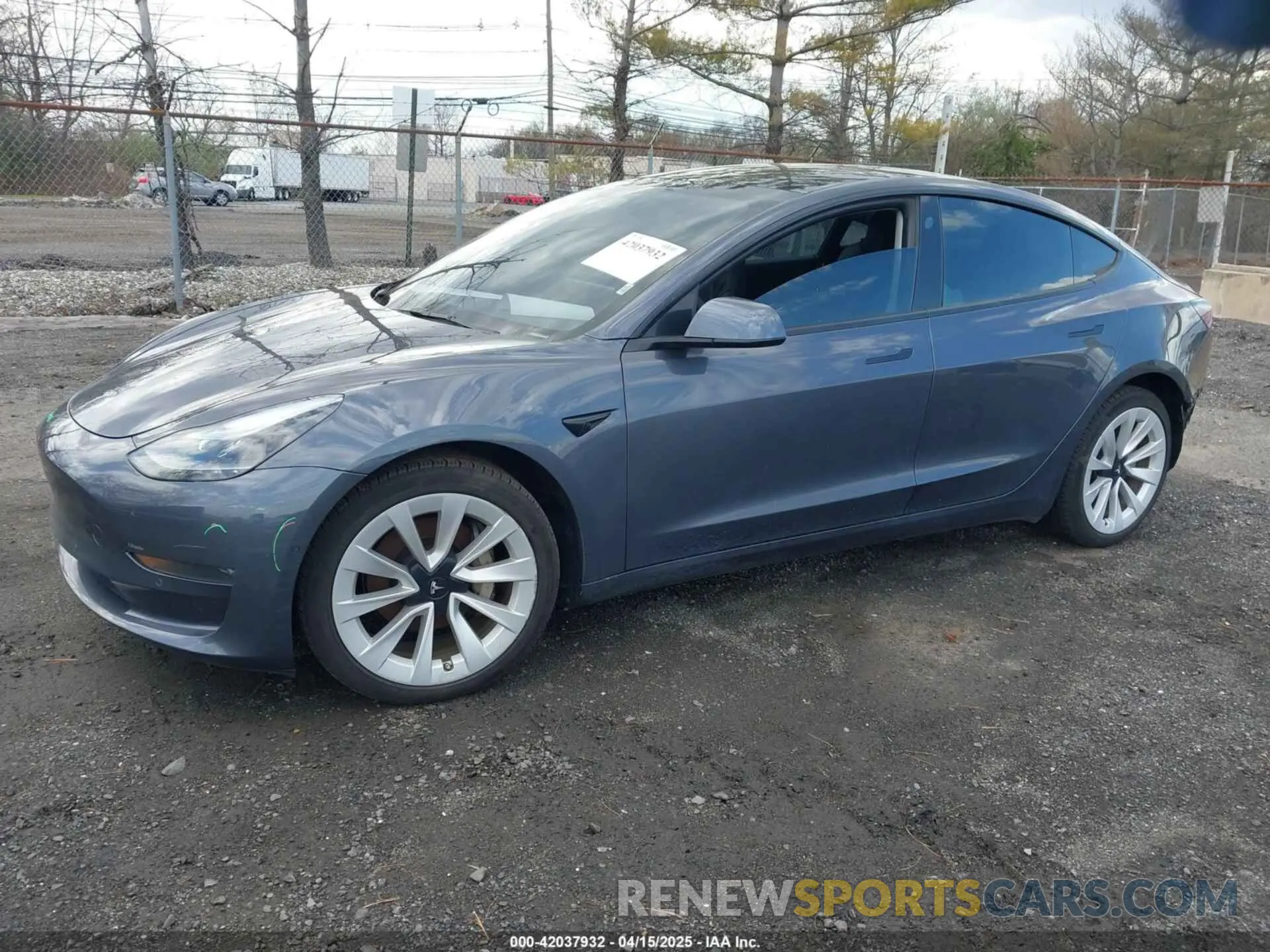 2 fotografías del automóvil dañado 5YJ3E1EB2NF203477 TESLA MODEL 3 2022