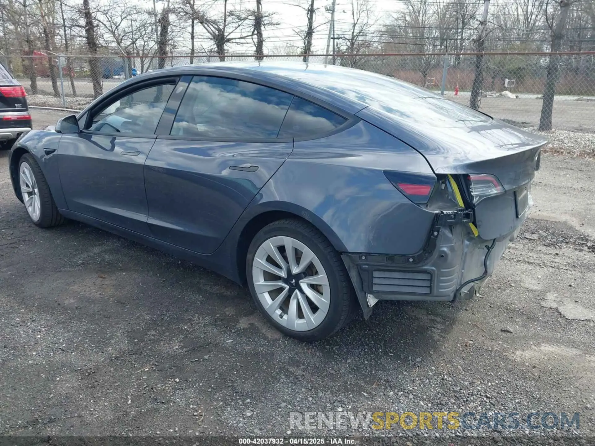 3 fotografías del automóvil dañado 5YJ3E1EB2NF203477 TESLA MODEL 3 2022