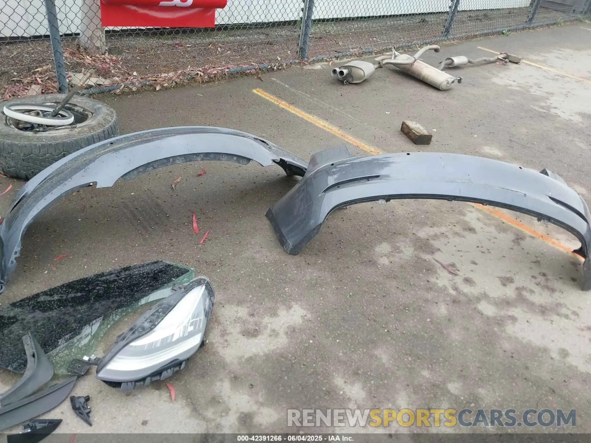 19 fotografías del automóvil dañado 5YJ3E1EB2NF259483 TESLA MODEL 3 2022