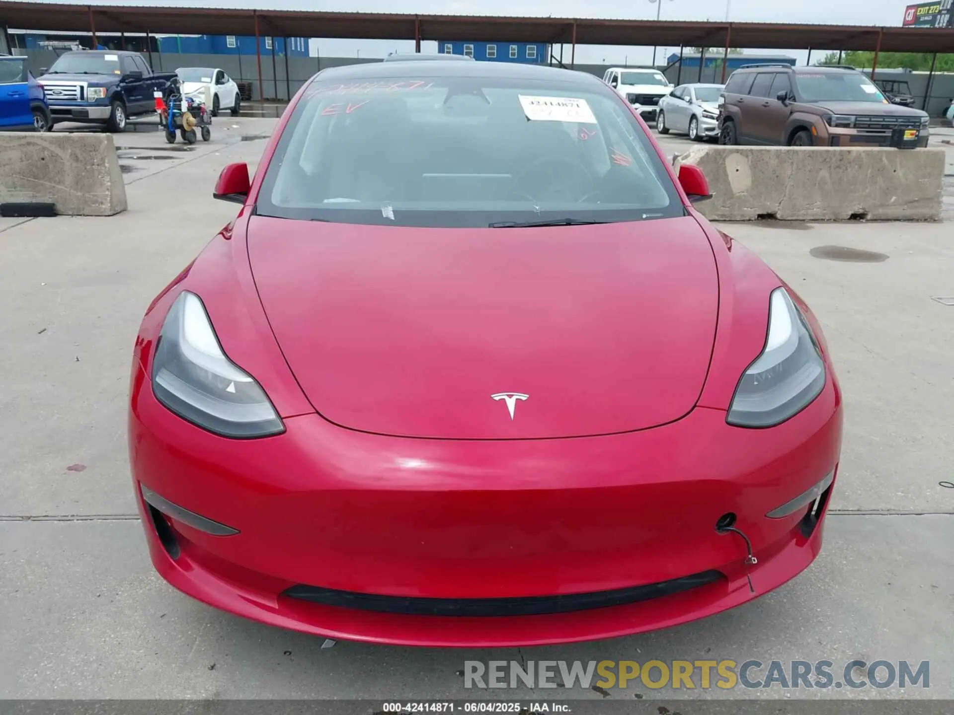 11 fotografías del automóvil dañado 5YJ3E1EB2NF267213 TESLA MODEL 3 2022