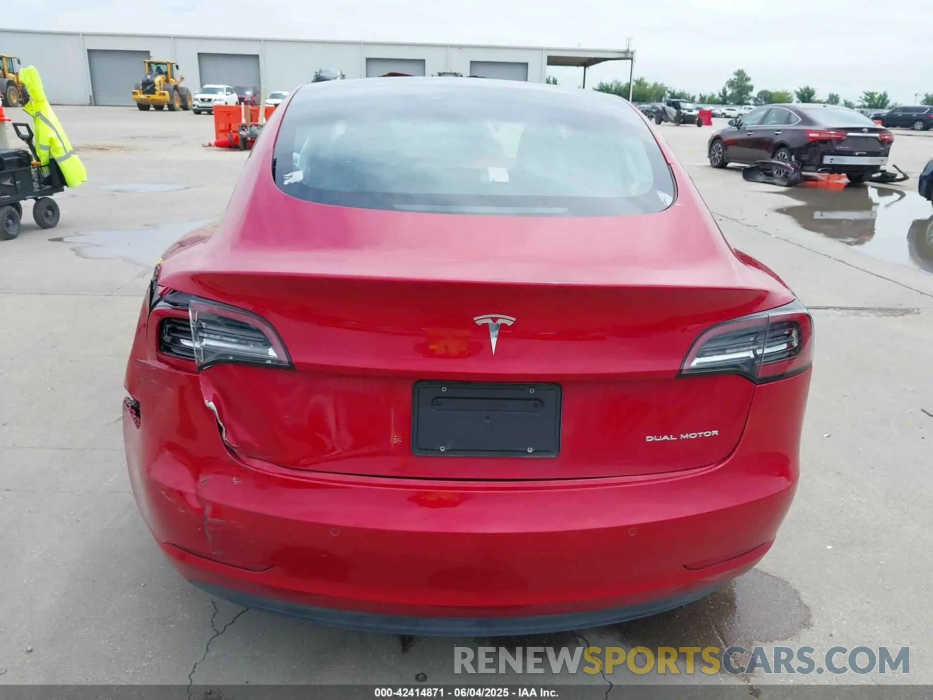 15 fotografías del automóvil dañado 5YJ3E1EB2NF267213 TESLA MODEL 3 2022