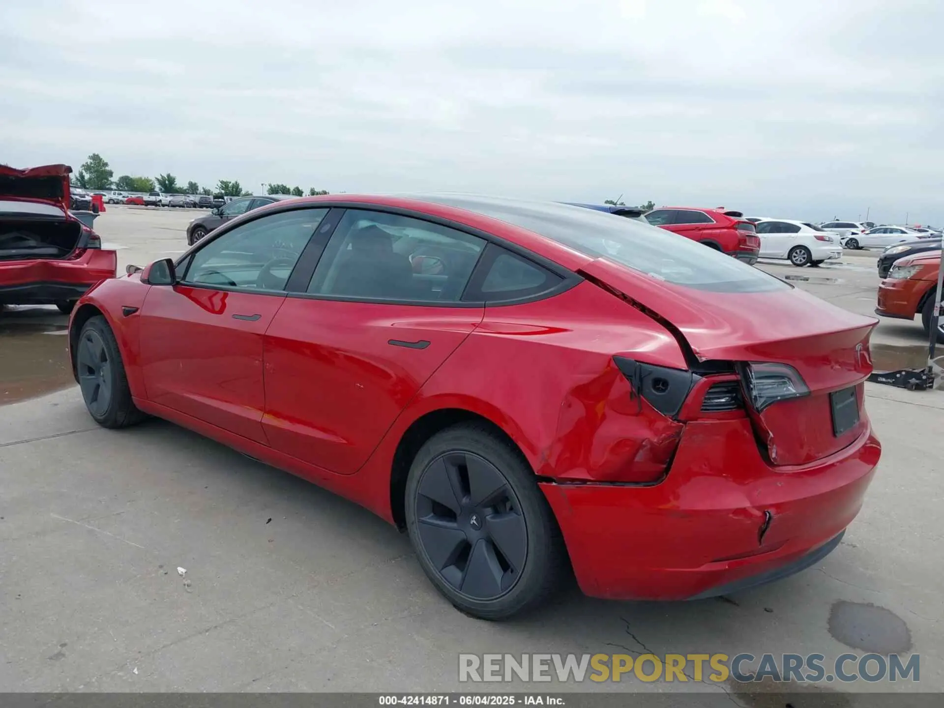 3 fotografías del automóvil dañado 5YJ3E1EB2NF267213 TESLA MODEL 3 2022