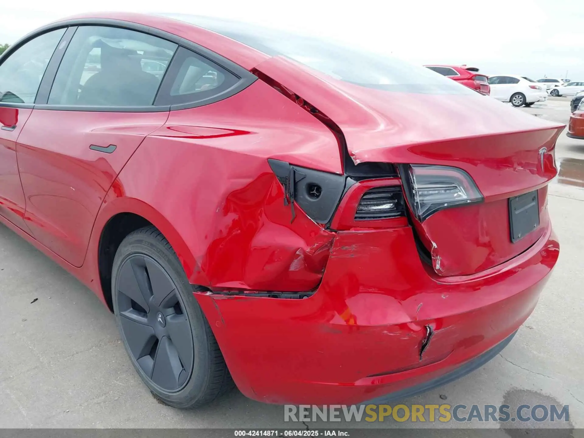 6 fotografías del automóvil dañado 5YJ3E1EB2NF267213 TESLA MODEL 3 2022