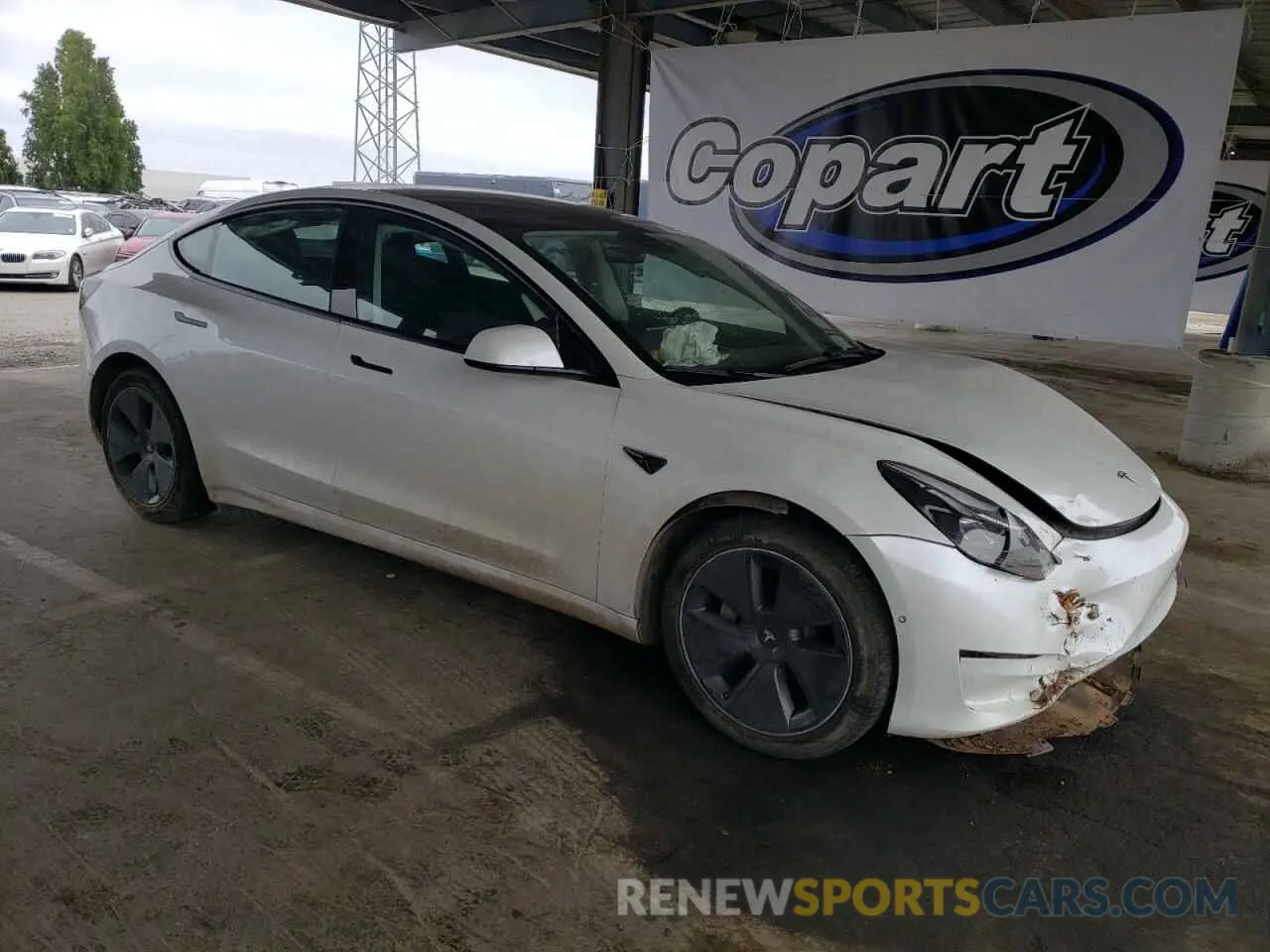 4 fotografías del automóvil dañado 5YJ3E1EB2NF267485 TESLA MODEL 3 2022