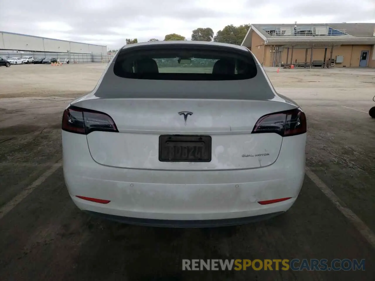 6 fotografías del automóvil dañado 5YJ3E1EB2NF267485 TESLA MODEL 3 2022
