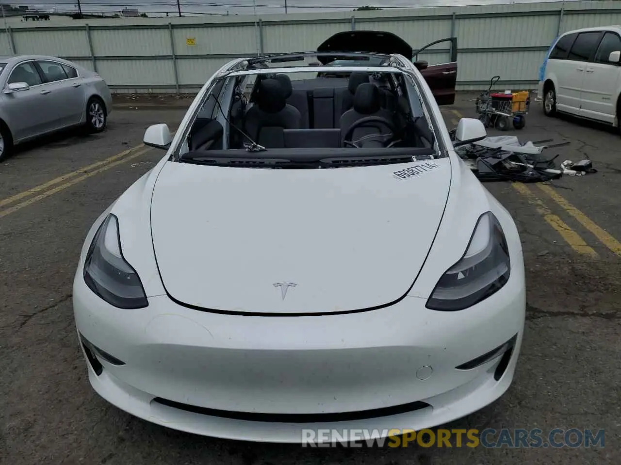 5 fotografías del automóvil dañado 5YJ3E1EB2NF272606 TESLA MODEL 3 2022