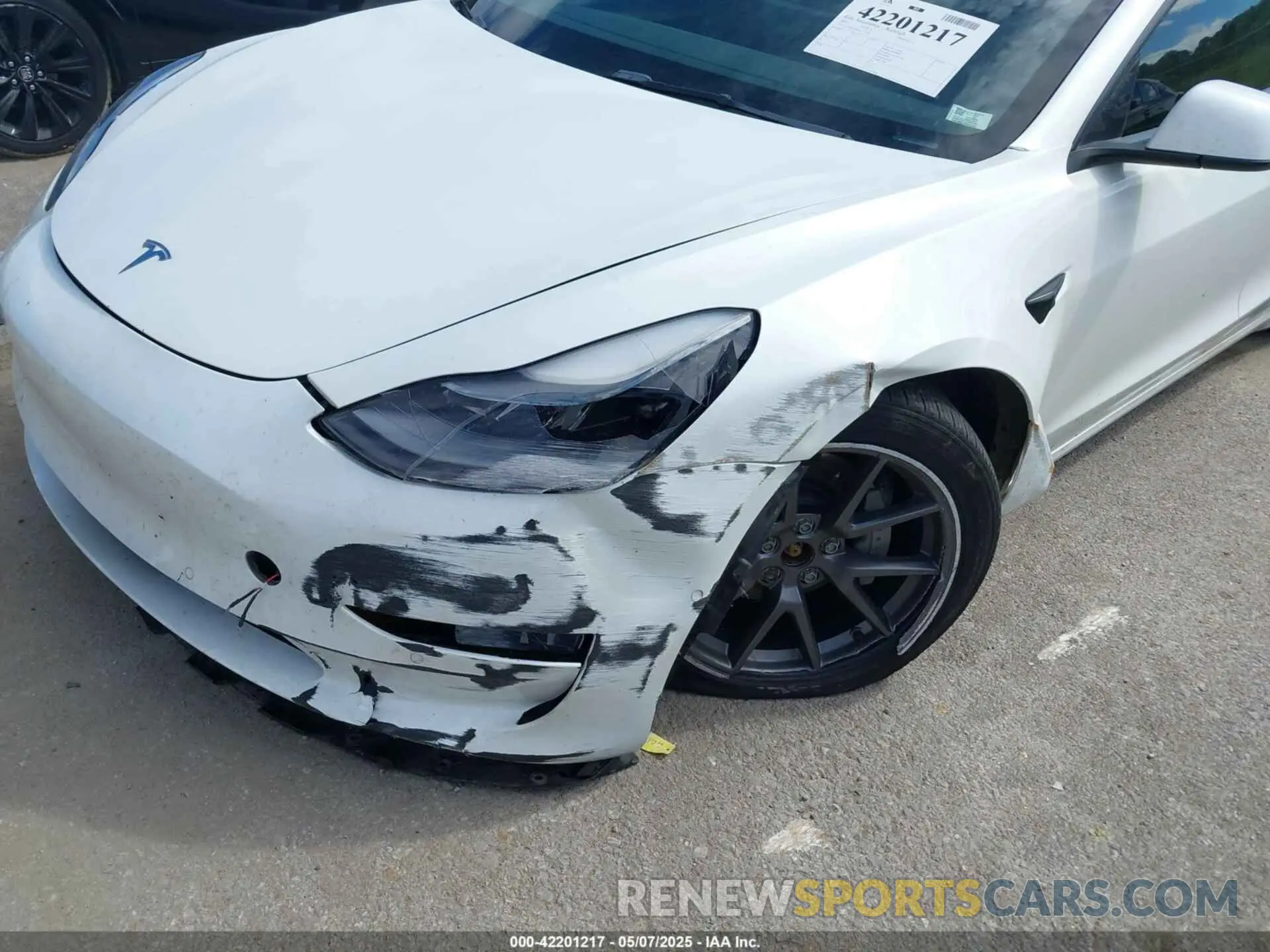 6 fotografías del automóvil dañado 5YJ3E1EB2NF313445 TESLA MODEL 3 2022