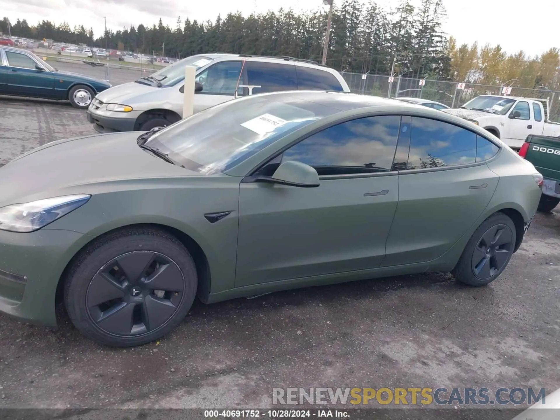 15 fotografías del automóvil dañado 5YJ3E1EB2NF326941 TESLA MODEL 3 2022
