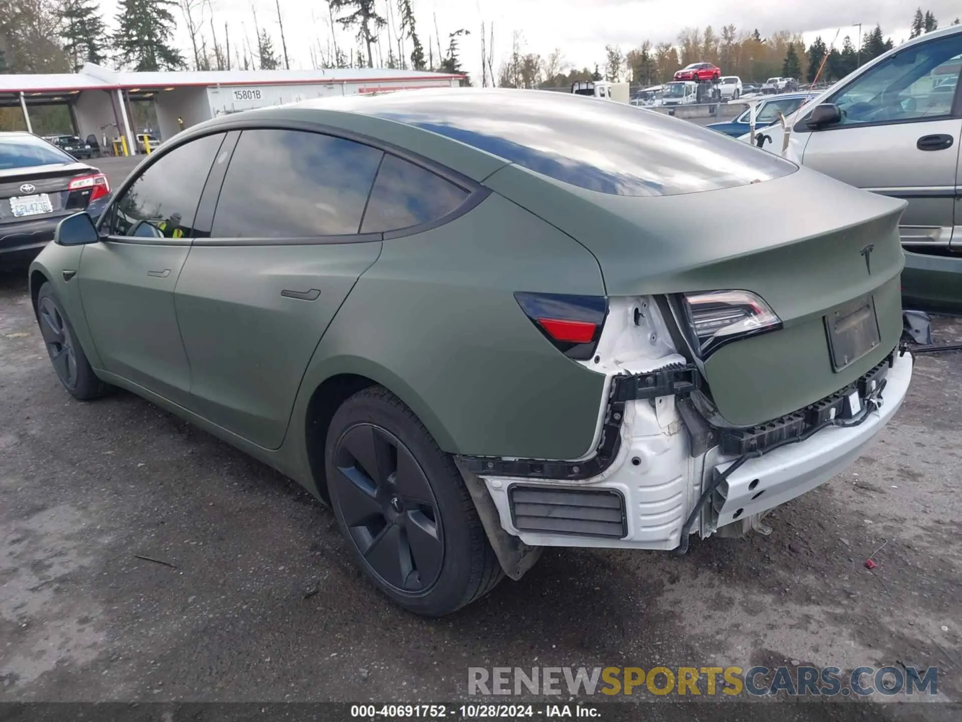 3 fotografías del automóvil dañado 5YJ3E1EB2NF326941 TESLA MODEL 3 2022