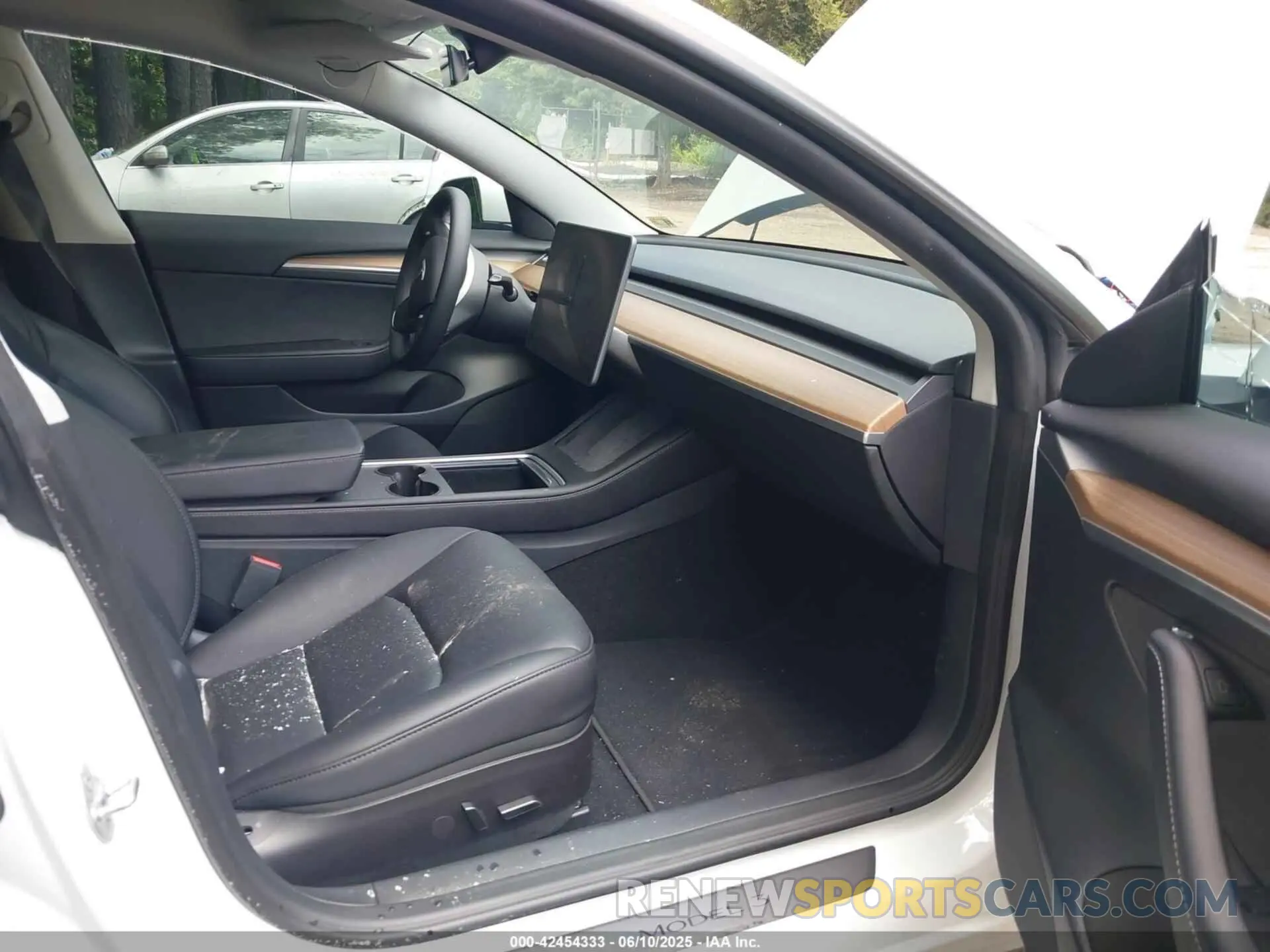5 fotografías del automóvil dañado 5YJ3E1EB2NF359485 TESLA MODEL 3 2022