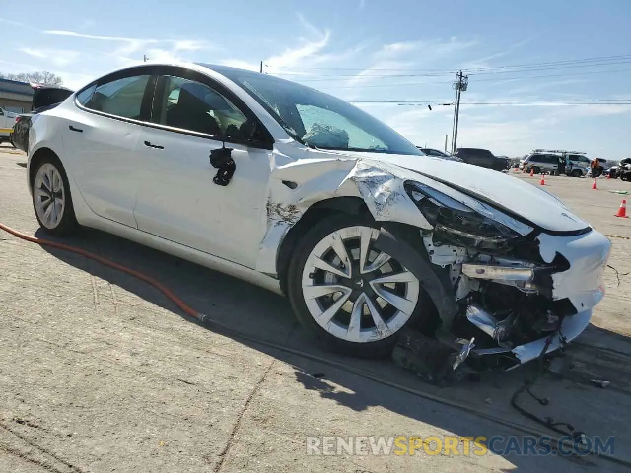 4 fotografías del automóvil dañado 5YJ3E1EB2NF359955 TESLA MODEL 3 2022