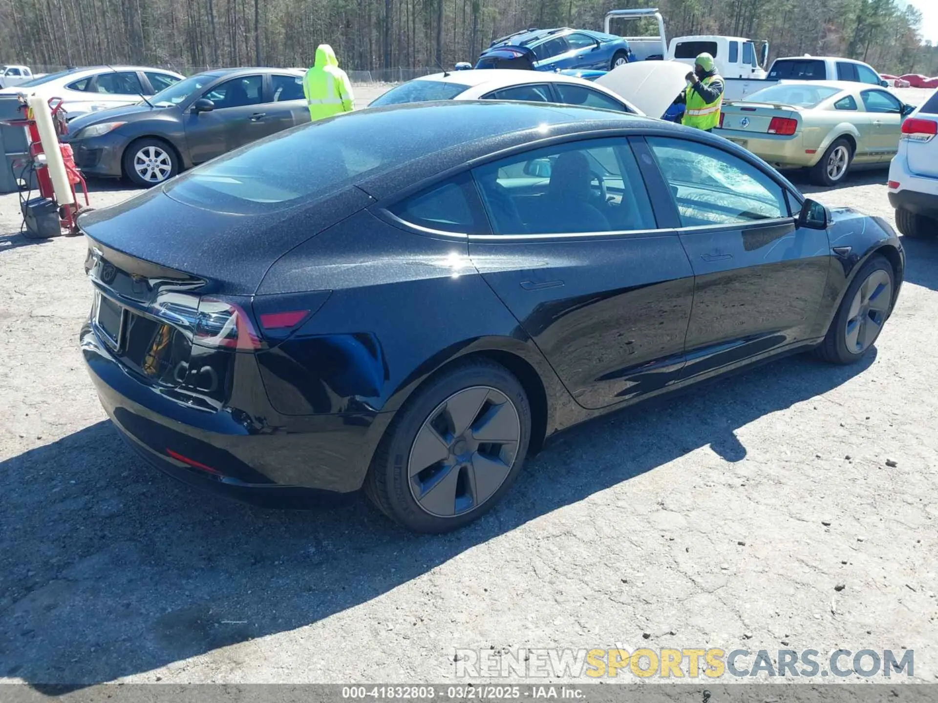 4 fotografías del automóvil dañado 5YJ3E1EB3NF104313 TESLA MODEL 3 2022