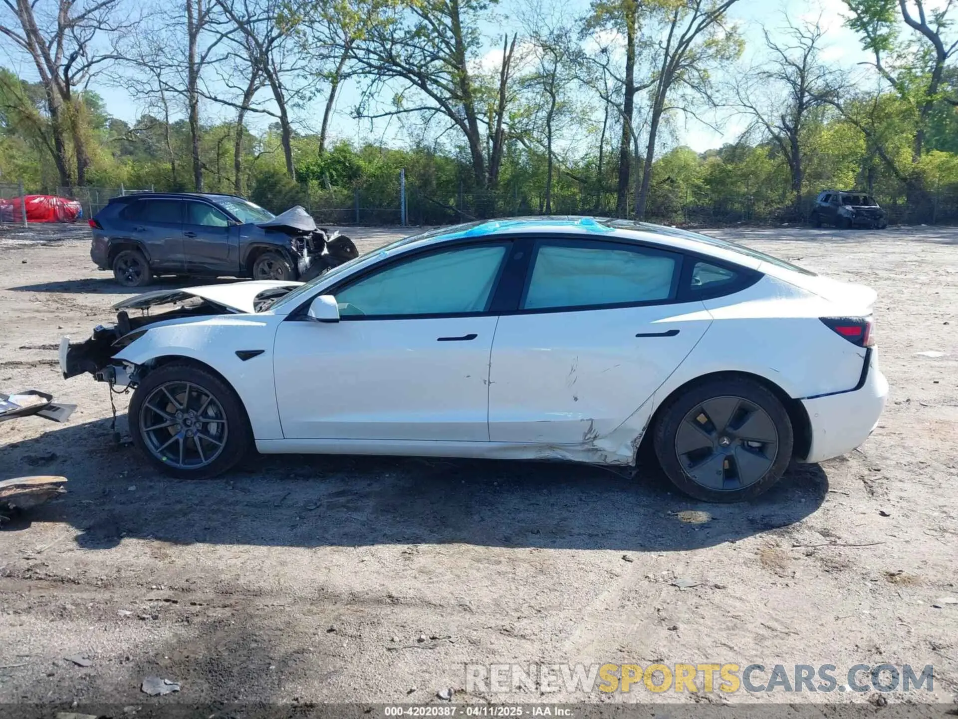 14 fotografías del automóvil dañado 5YJ3E1EB3NF105770 TESLA MODEL 3 2022