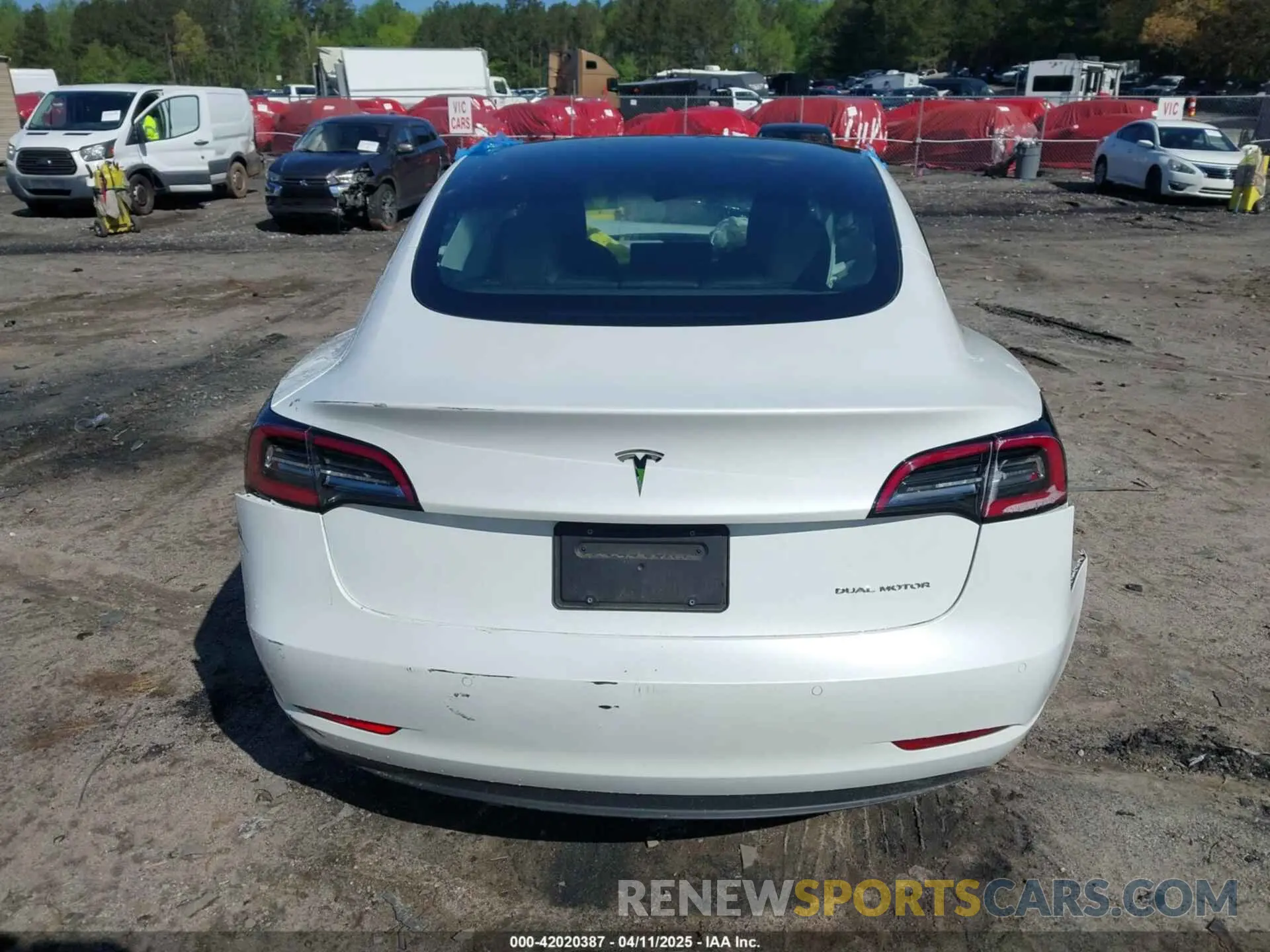 16 fotografías del automóvil dañado 5YJ3E1EB3NF105770 TESLA MODEL 3 2022