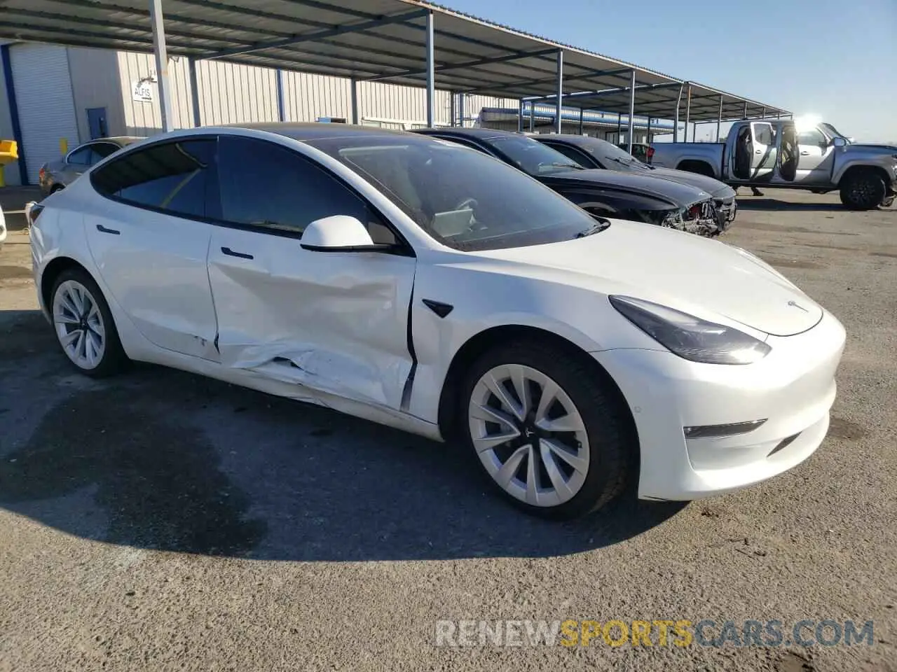 4 fotografías del automóvil dañado 5YJ3E1EB3NF130376 TESLA MODEL 3 2022