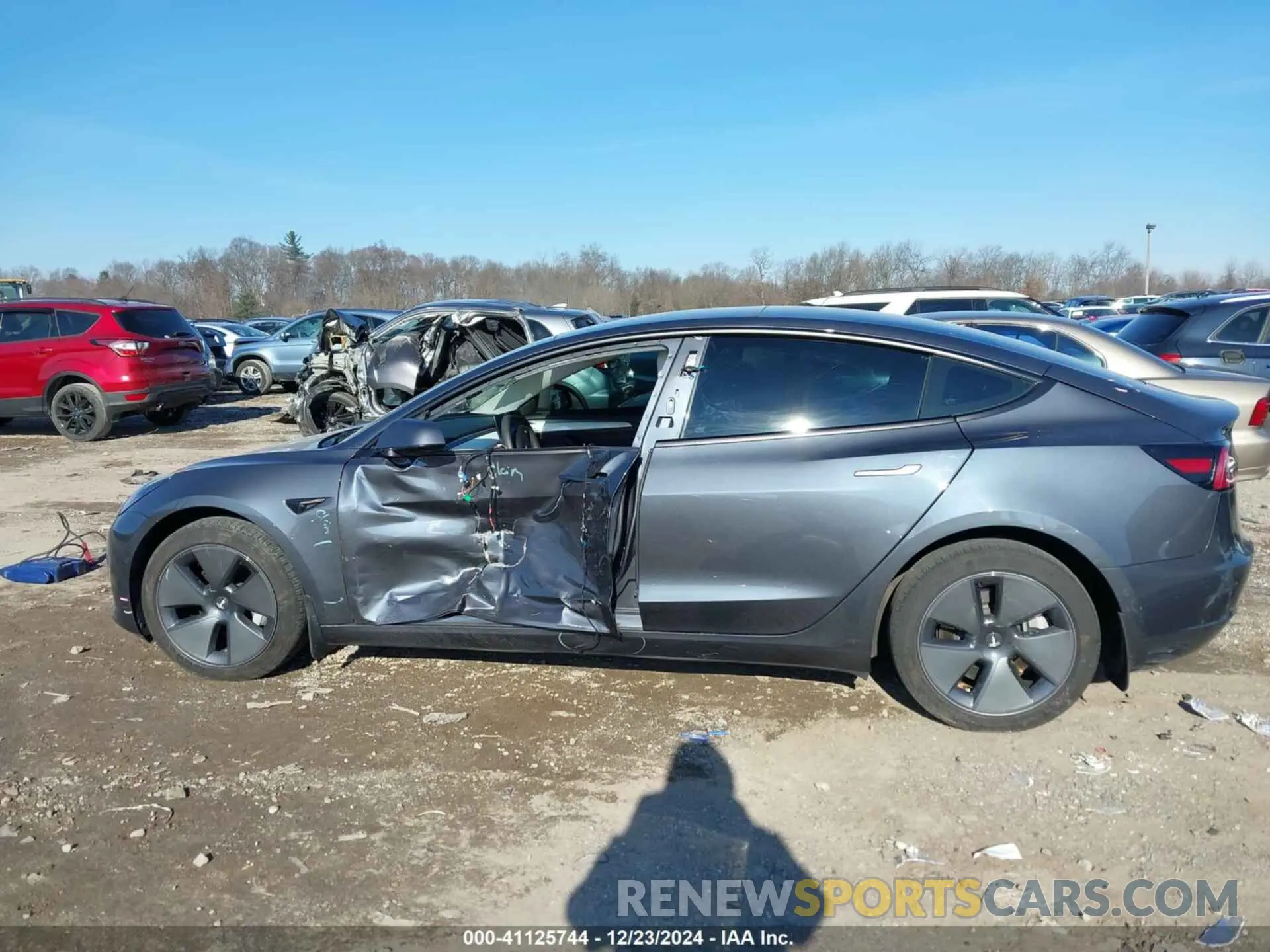 14 fotografías del automóvil dañado 5YJ3E1EB3NF138932 TESLA MODEL 3 2022